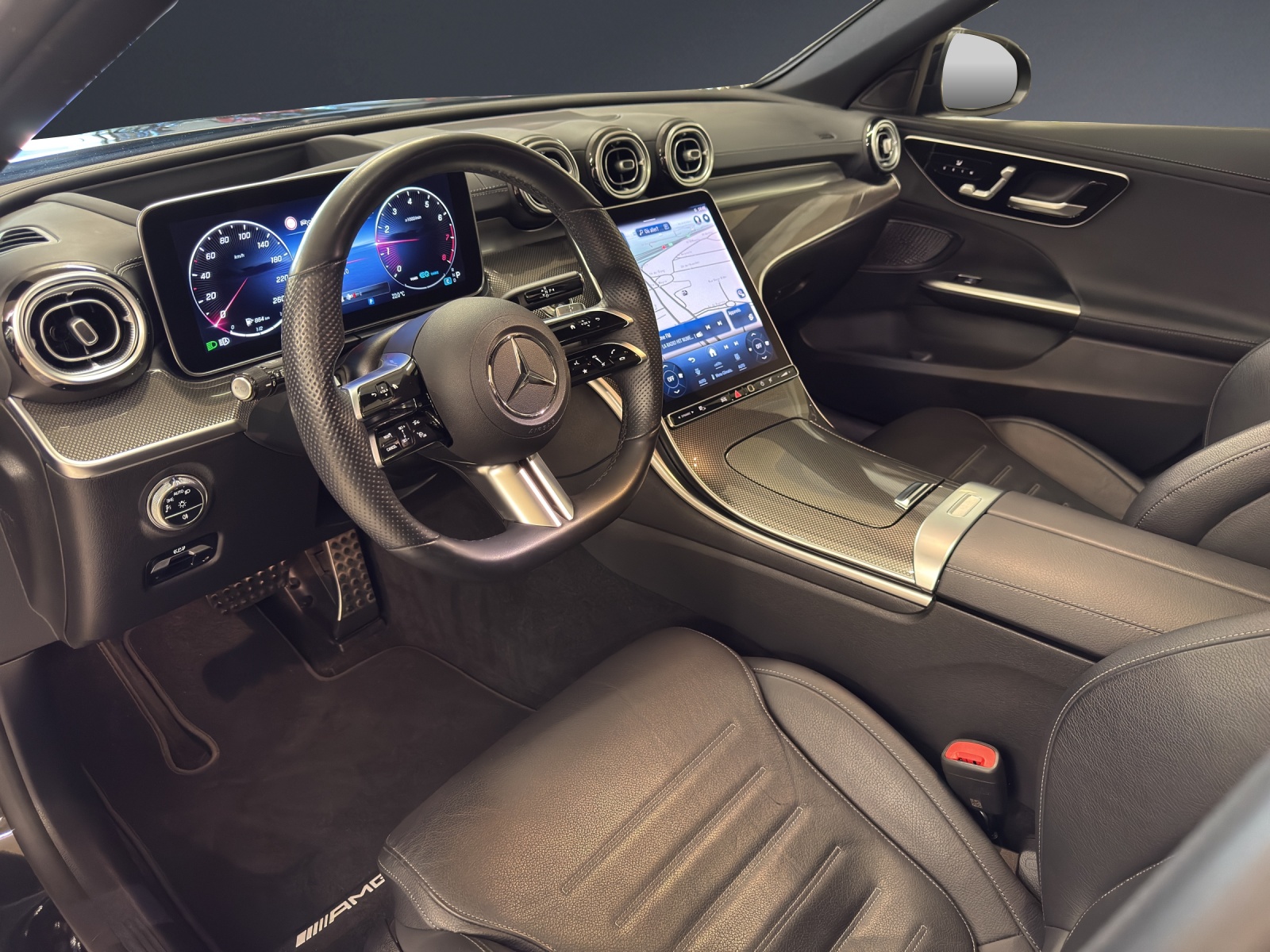MERCEDES-BENZ C 200 T 4Matic AMG Line-image-10