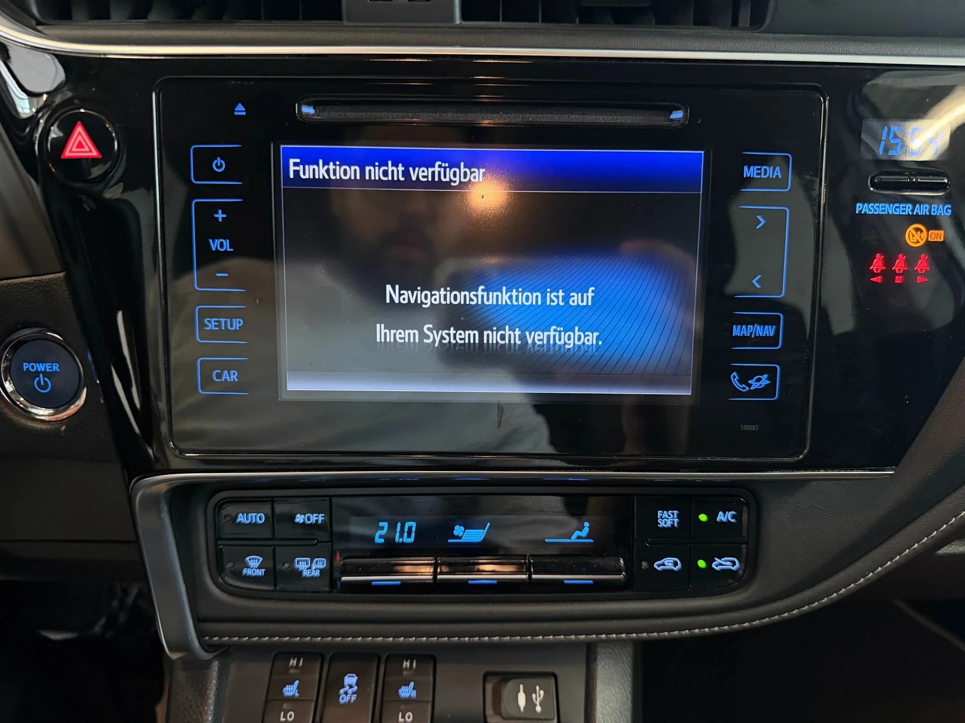 TOYOTA Auris 1.8 HSD Trend e-CVT | CH-Auto | 1-Hand | Ab Service-image-16