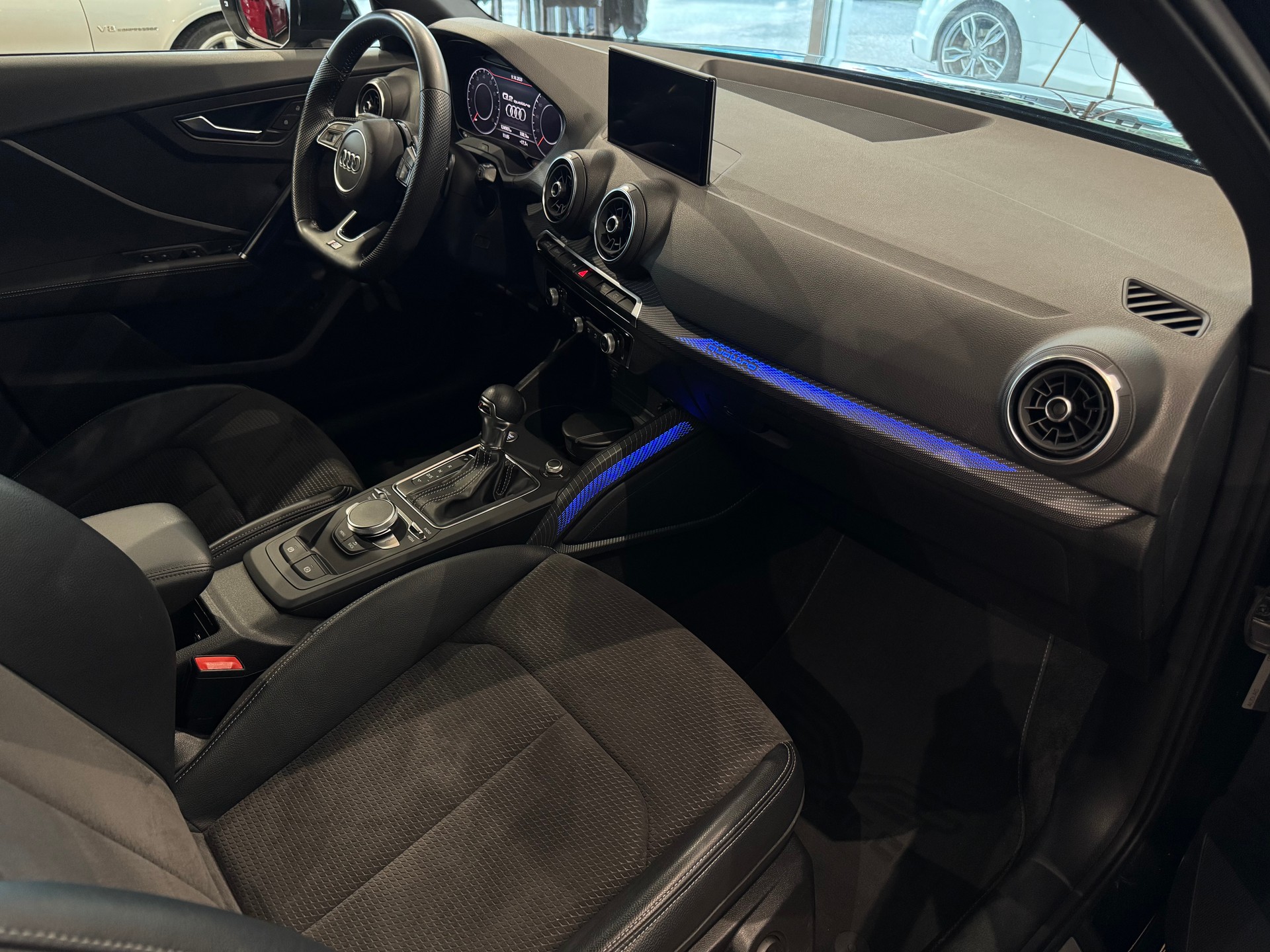 AUDI Q2 40 TFSI S Line Sport quattro S-tronic ☆-image-24