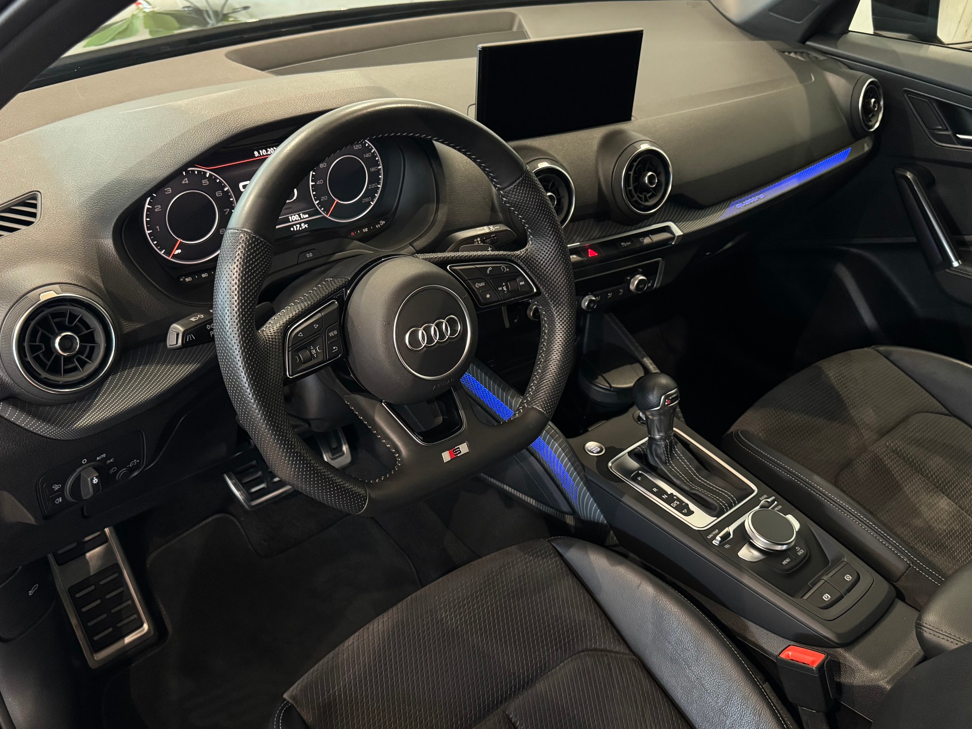 AUDI Q2 40 TFSI S Line Sport quattro S-tronic ☆-image-18