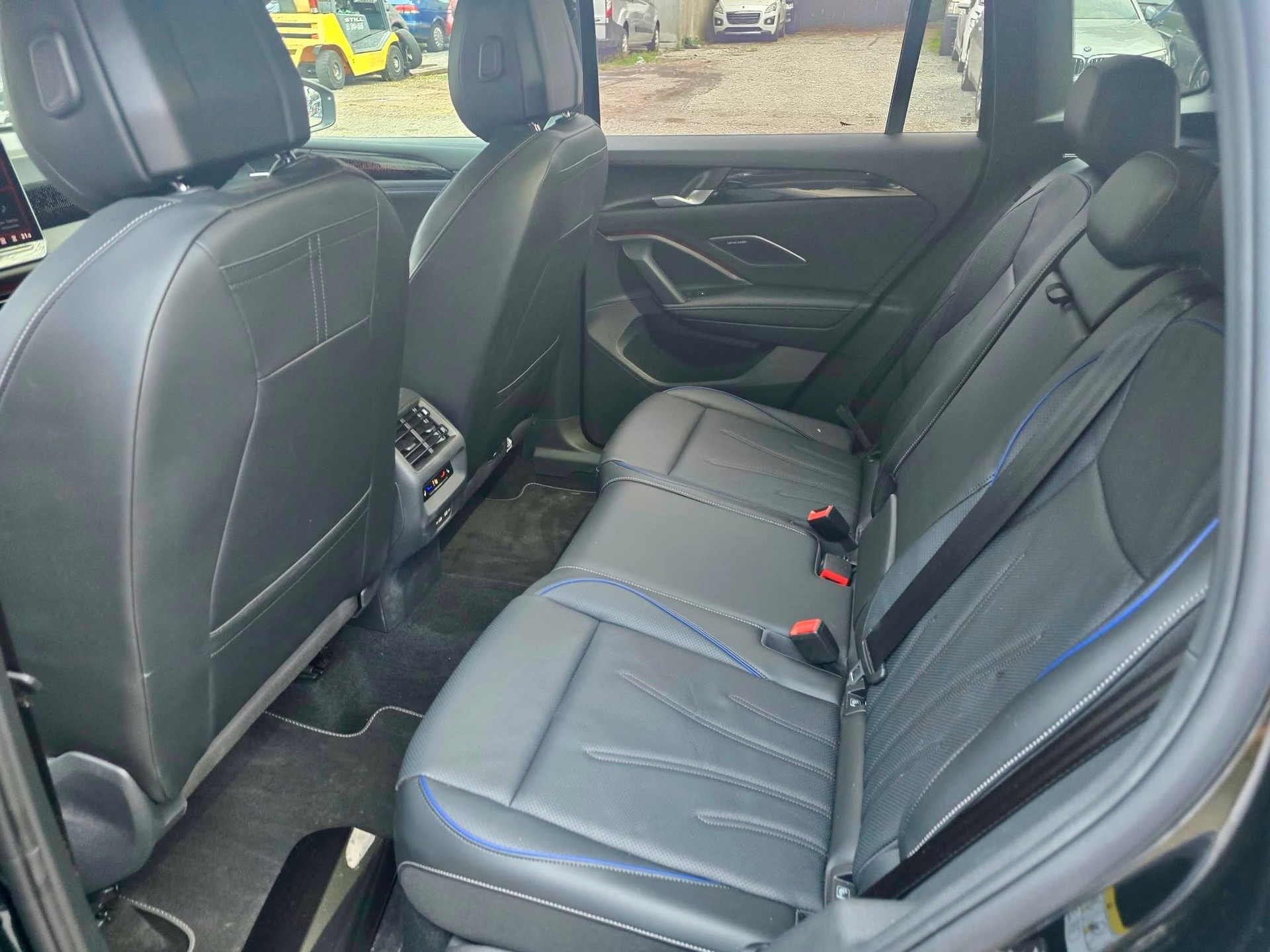 VW Tiguan 2.0 TSI DSG R-Line 4Motion-image-12