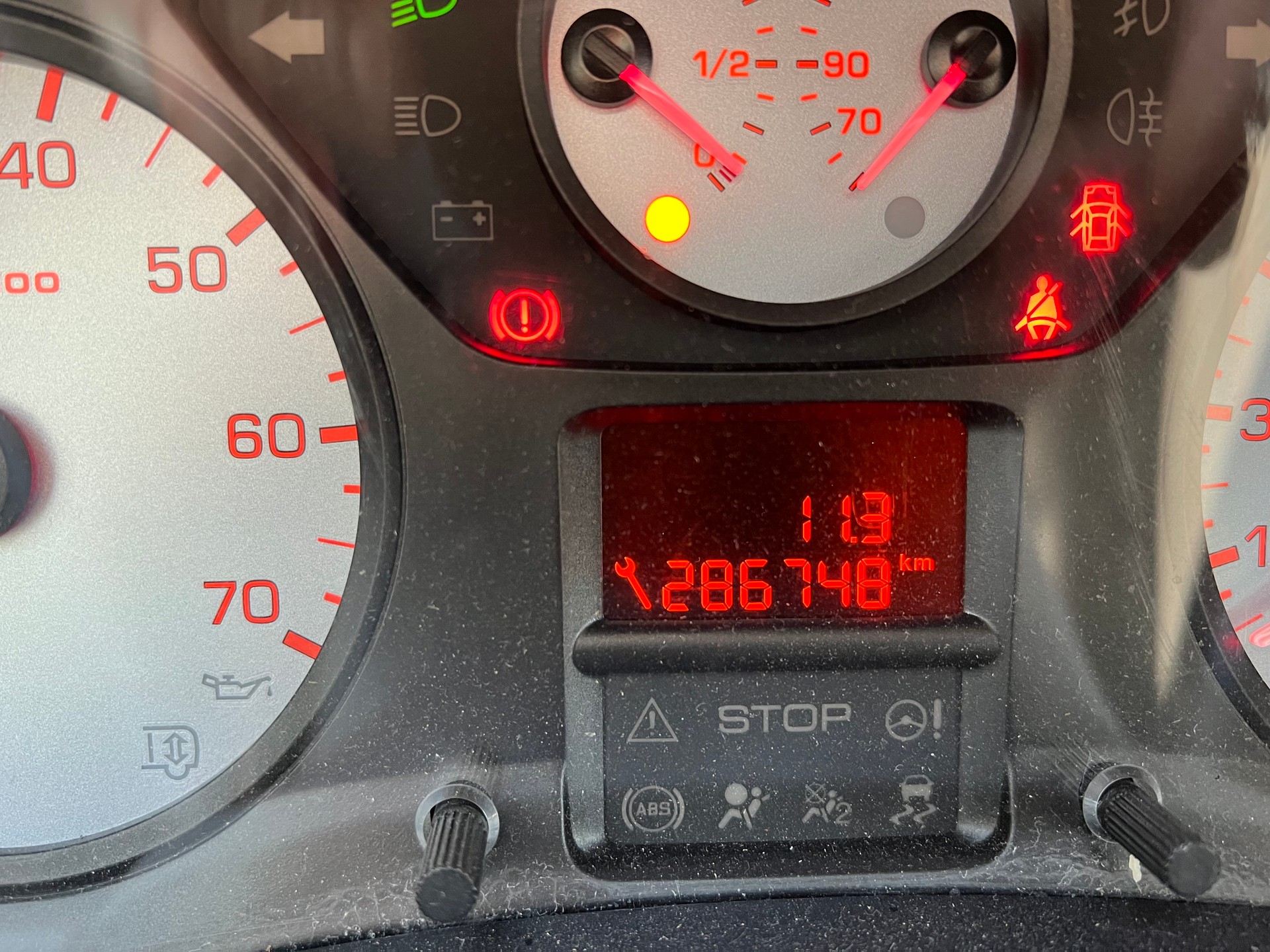 PEUGEOT Partner 1.2 PureTech Active-image-8
