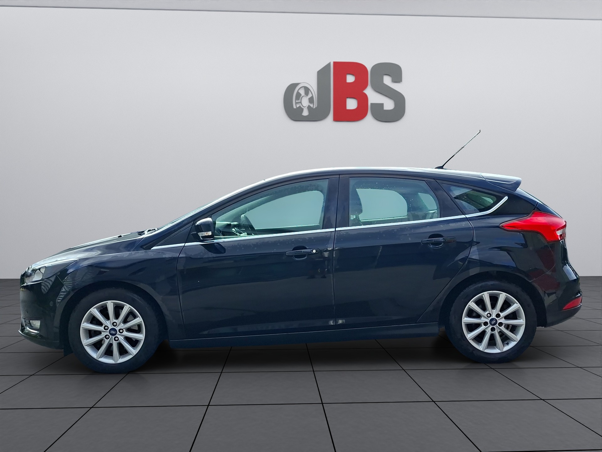 FORD Focus 1.5 SCTi Trend-image-1