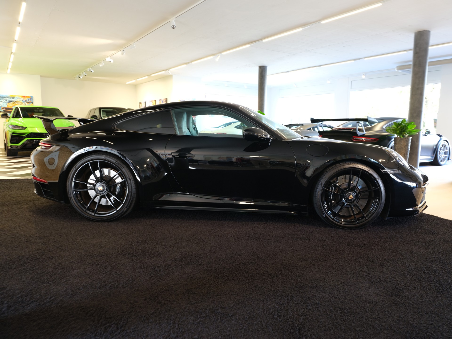 PORSCHE 911 Carrera GTS PDK-image-2