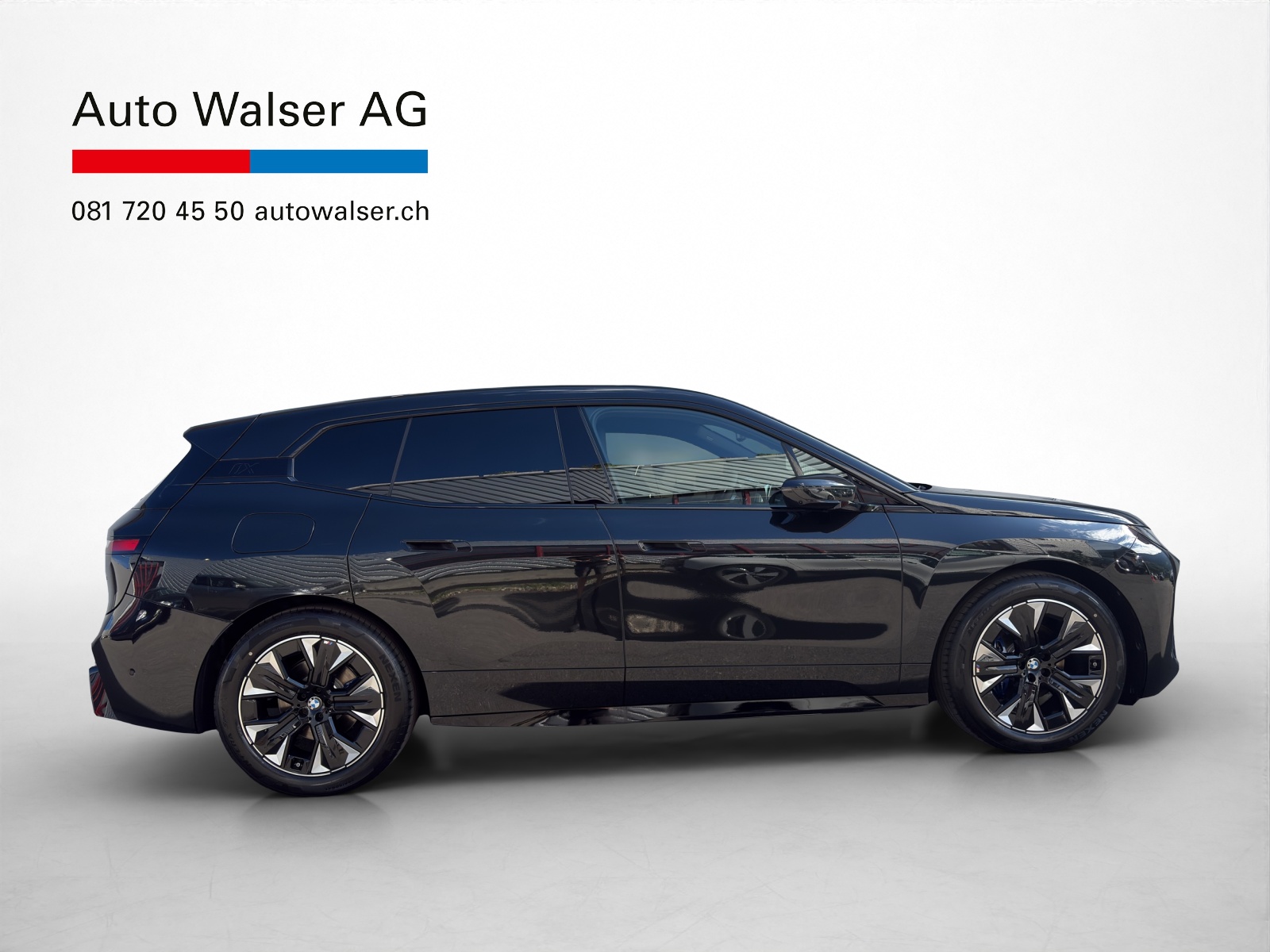BMW iX xDrive60-image-5