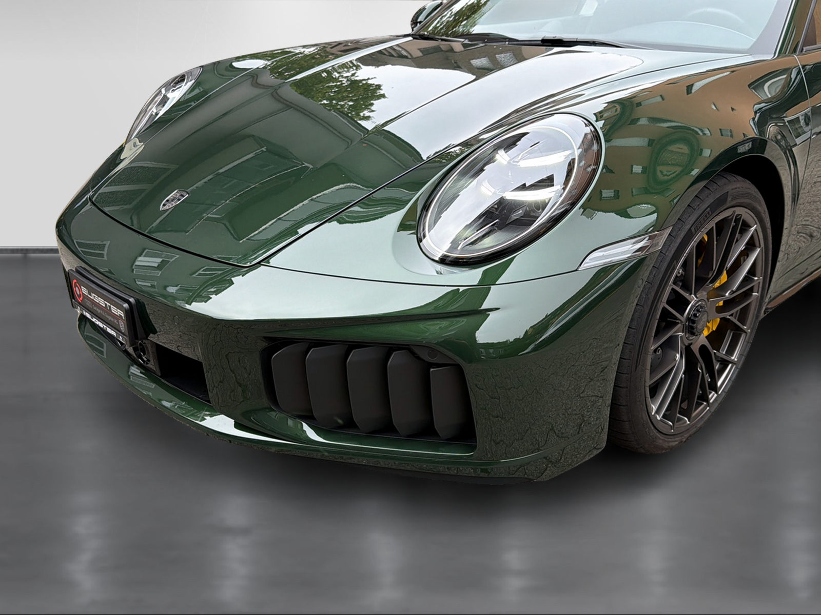 PORSCHE 911 Turbo S Cabriolet PDK-image-9