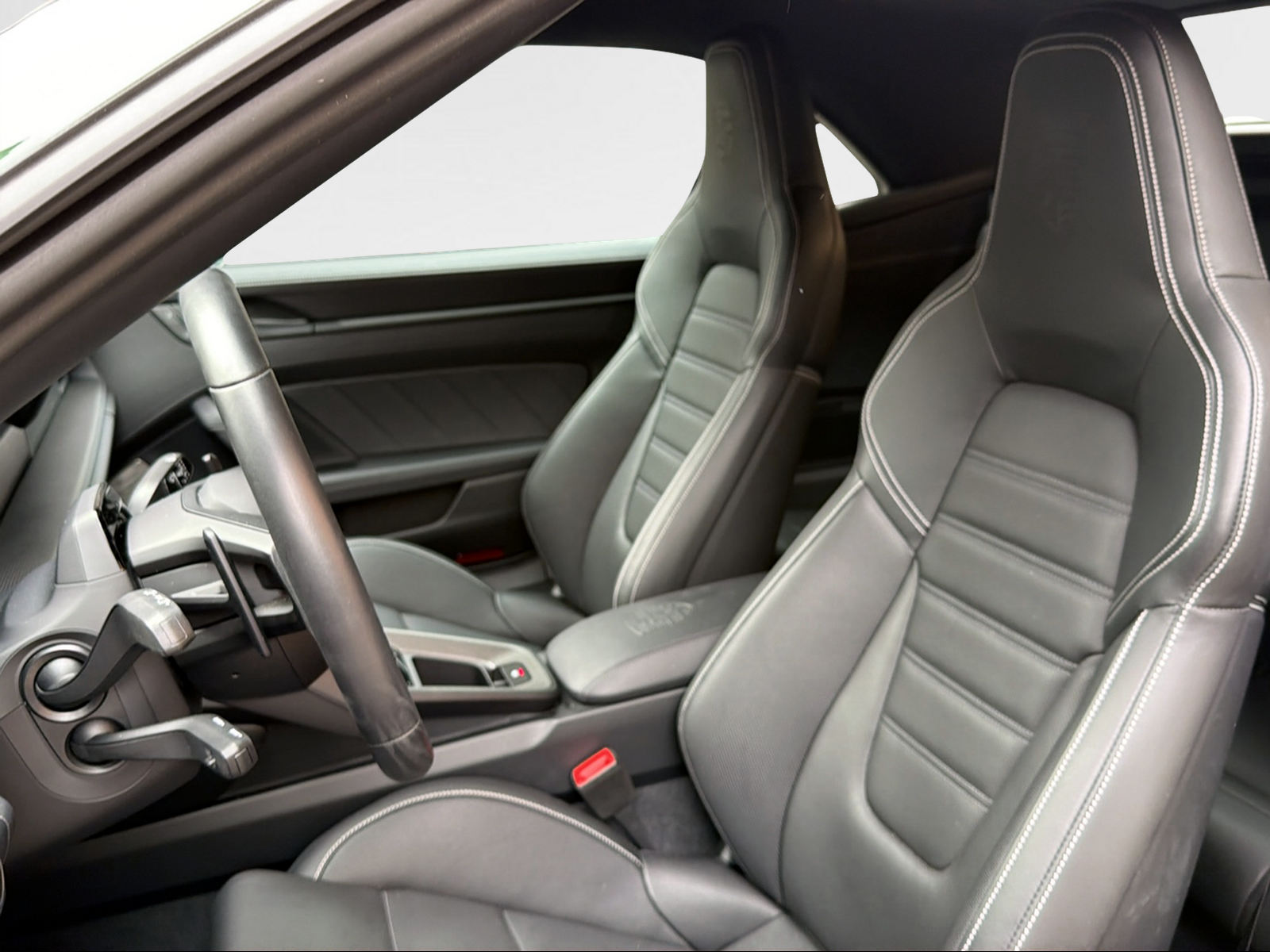 PORSCHE 911 Turbo S Cabriolet PDK-image-10