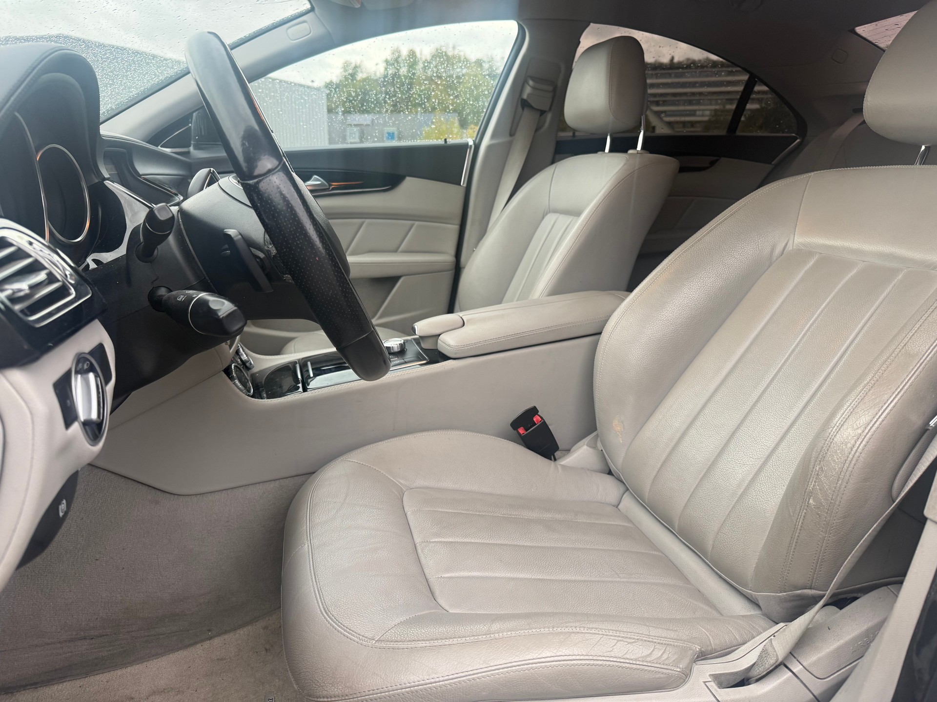 MERCEDES-BENZ CLS 350 CDI 4Matic 7G-Tronic-image-6