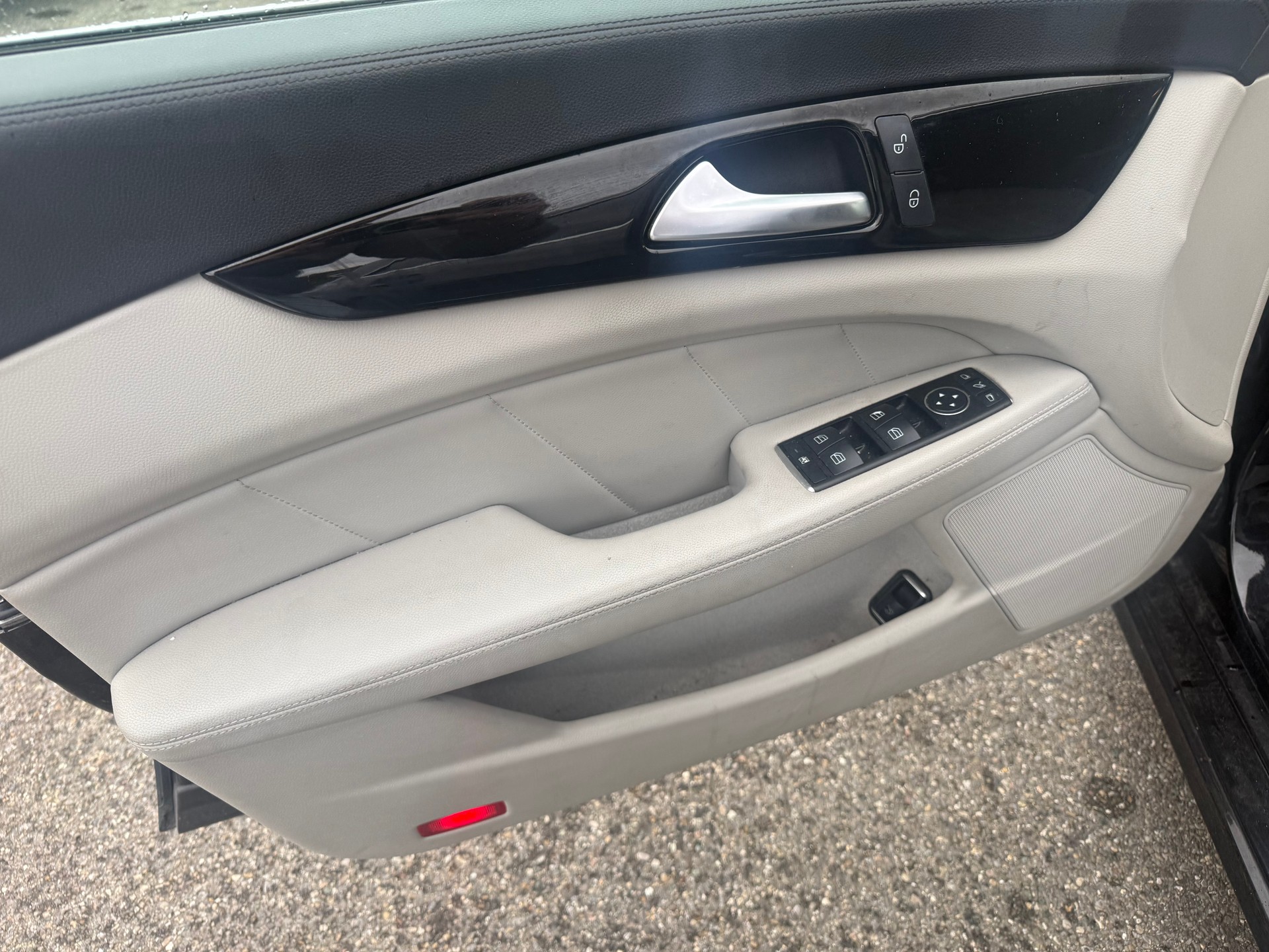 MERCEDES-BENZ CLS 350 CDI 4Matic 7G-Tronic-image-7