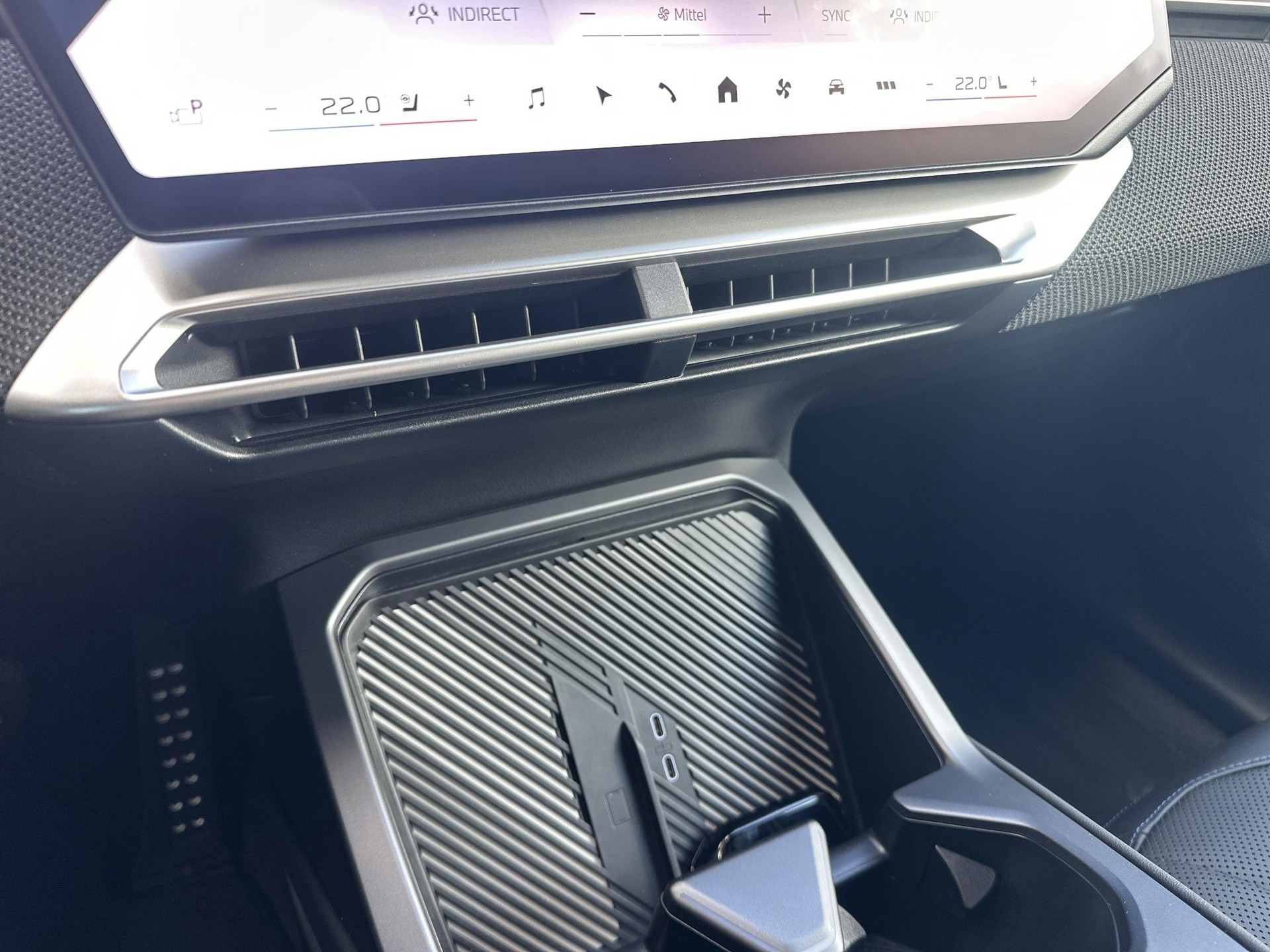BMW iX3 40 M Sport-image-15