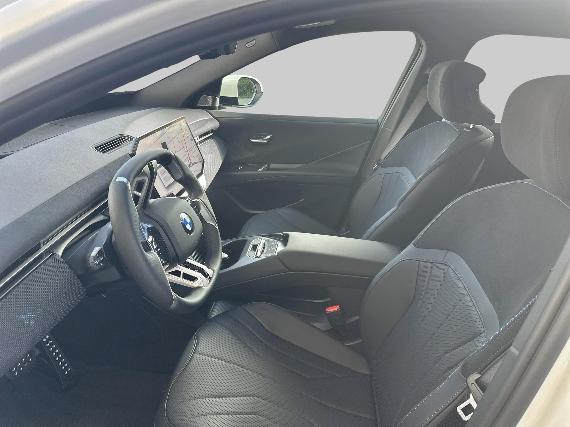 BMW iX3 40 M Sport-image-9