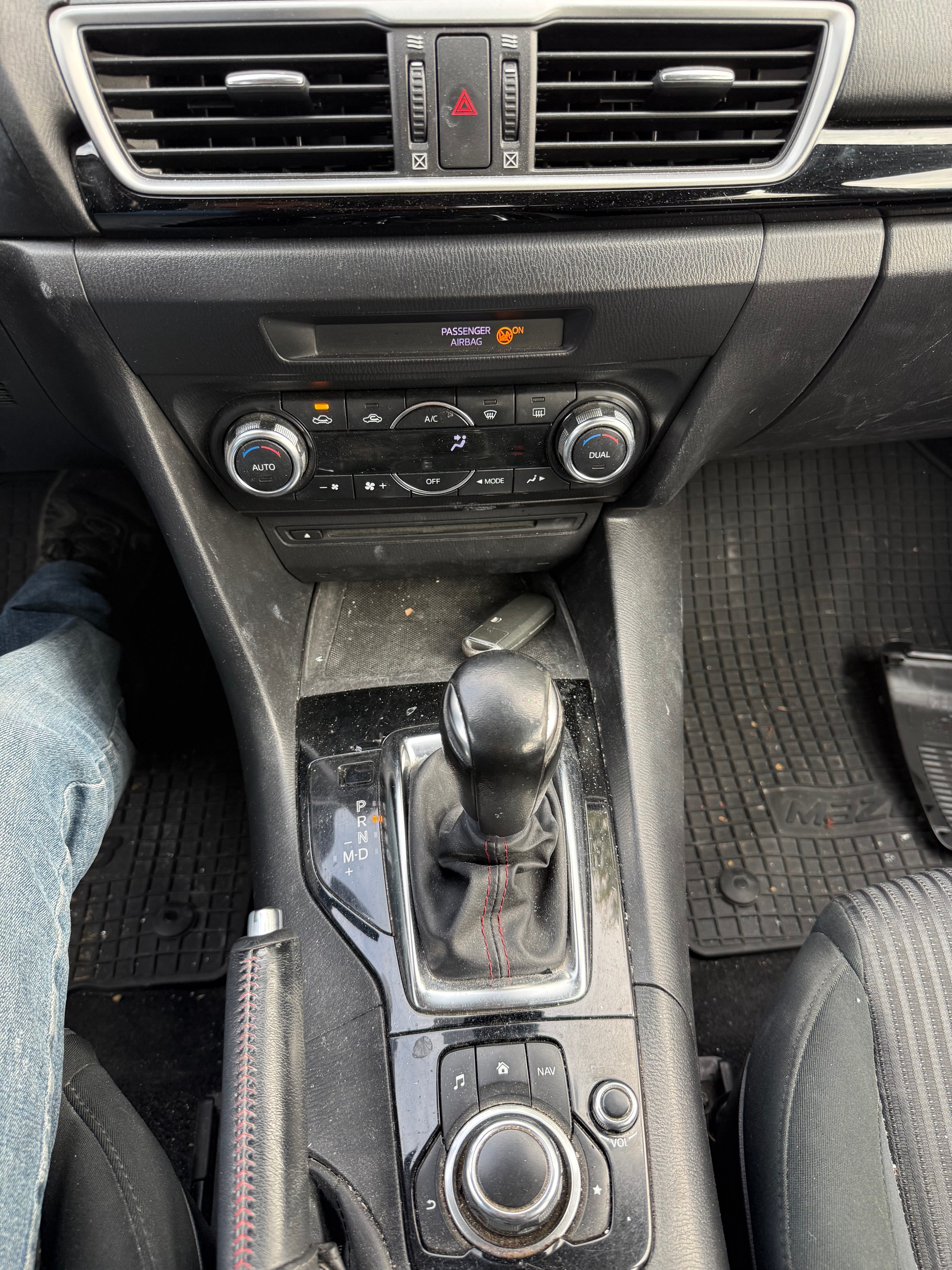 MAZDA 3 2.2 16V CD Ambition Activematic-image-13