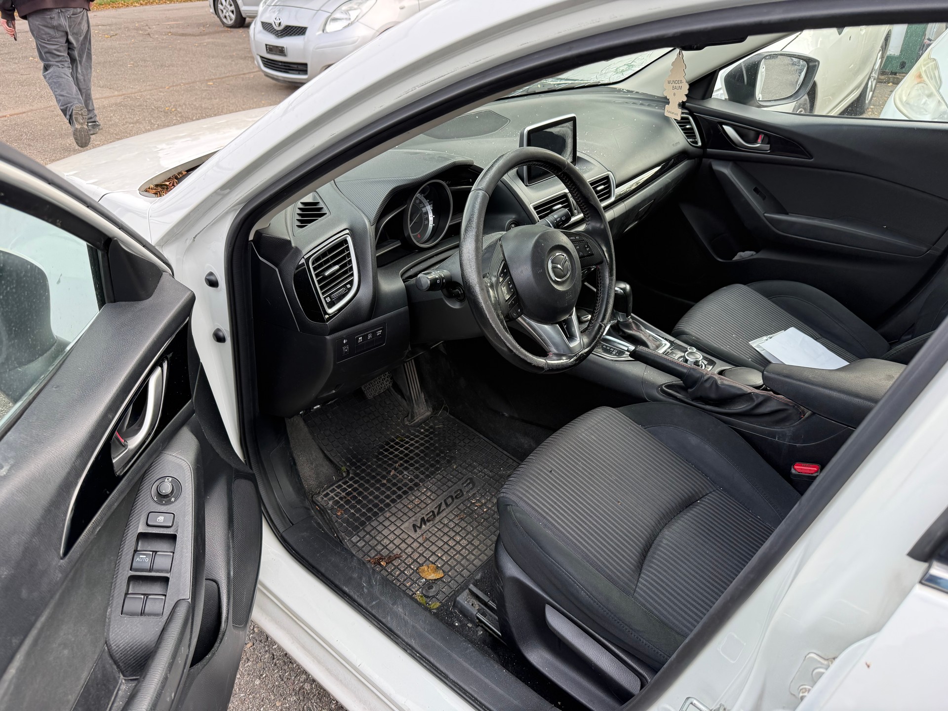 MAZDA 3 2.2 16V CD Ambition Activematic-image-10