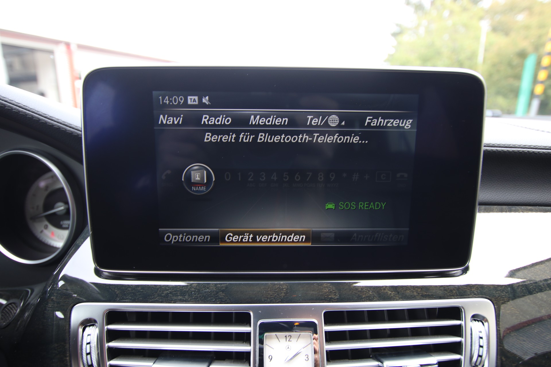MERCEDES-BENZ CLS Shooting Brake 350 BlueTEC 4Matic 7G-Tronic-image-18