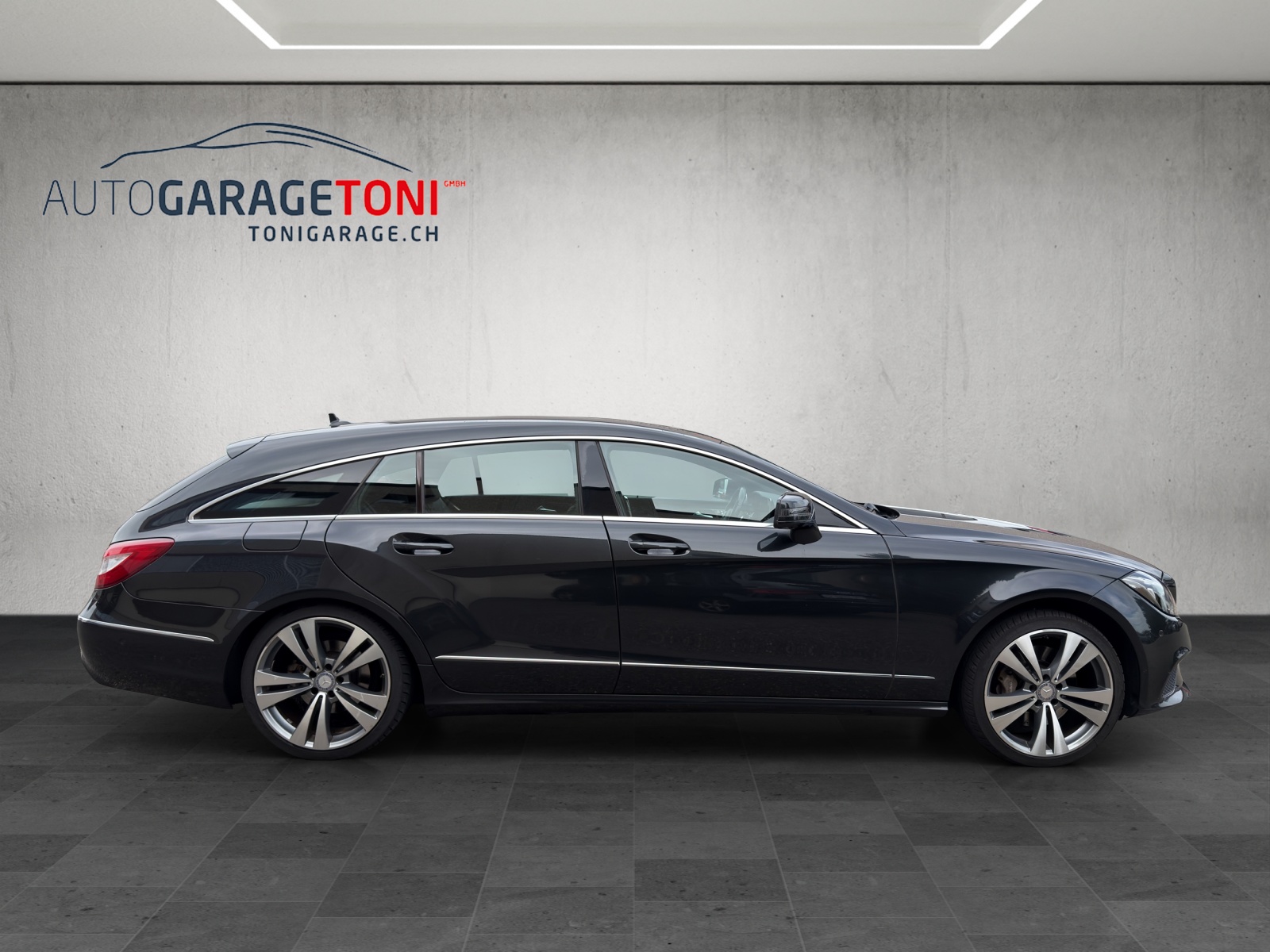 MERCEDES-BENZ CLS Shooting Brake 350 BlueTEC 4Matic 7G-Tronic-image-4