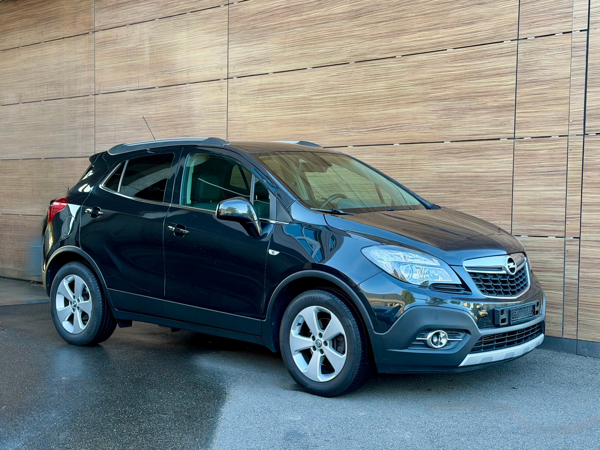 OPEL Mokka X 1.4i 16V Turbo Excellence 4WD - Lederausstattung - Ab MFK 05.2026 - 1 Jahr Quality1 Garantie - 8-fach Alu --image-1