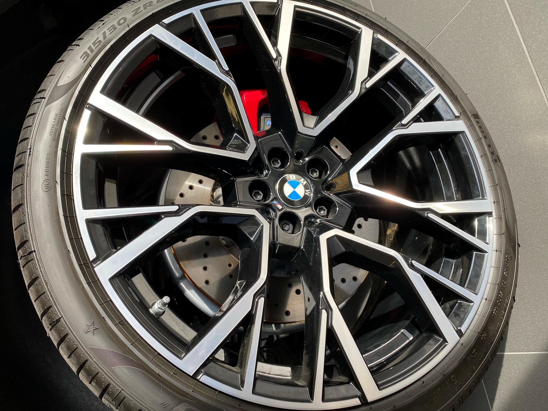 BMW M Competition-image-4