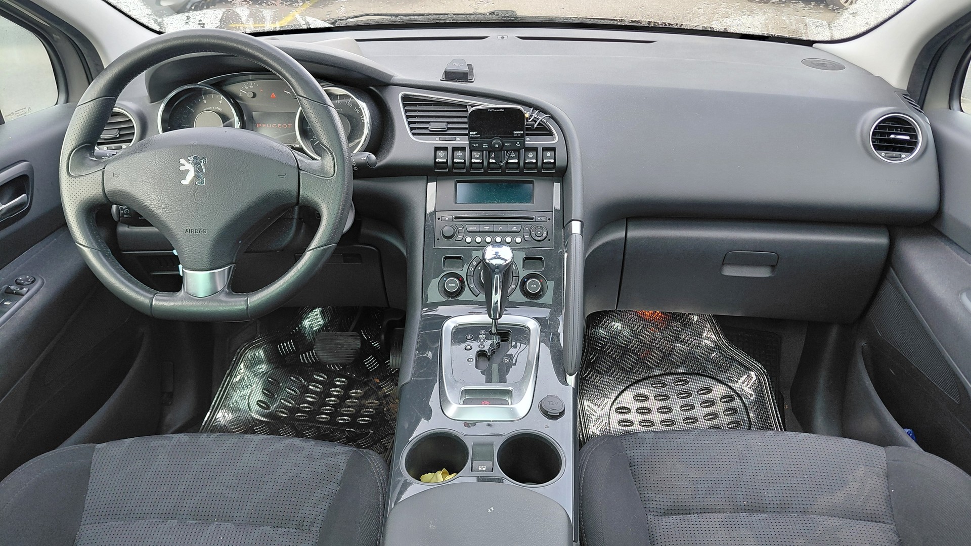 PEUGEOT 3008 1.6 16V T Platinum Tiptronic-image-8