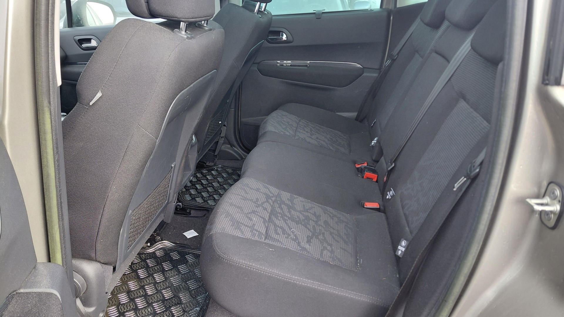 PEUGEOT 3008 1.6 16V T Platinum Tiptronic-image-14