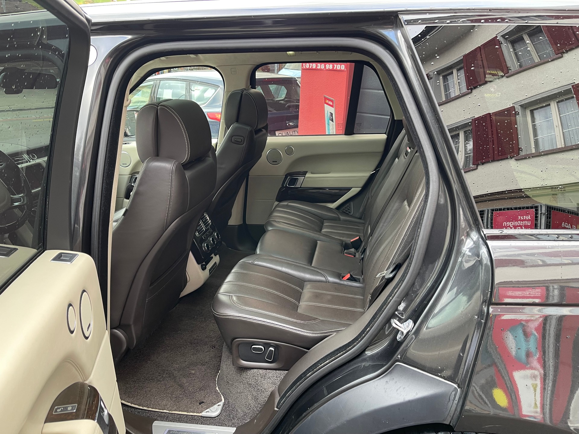 LAND ROVER Range Rover 4.4 SDV8 Autobiography Automatic-image-9