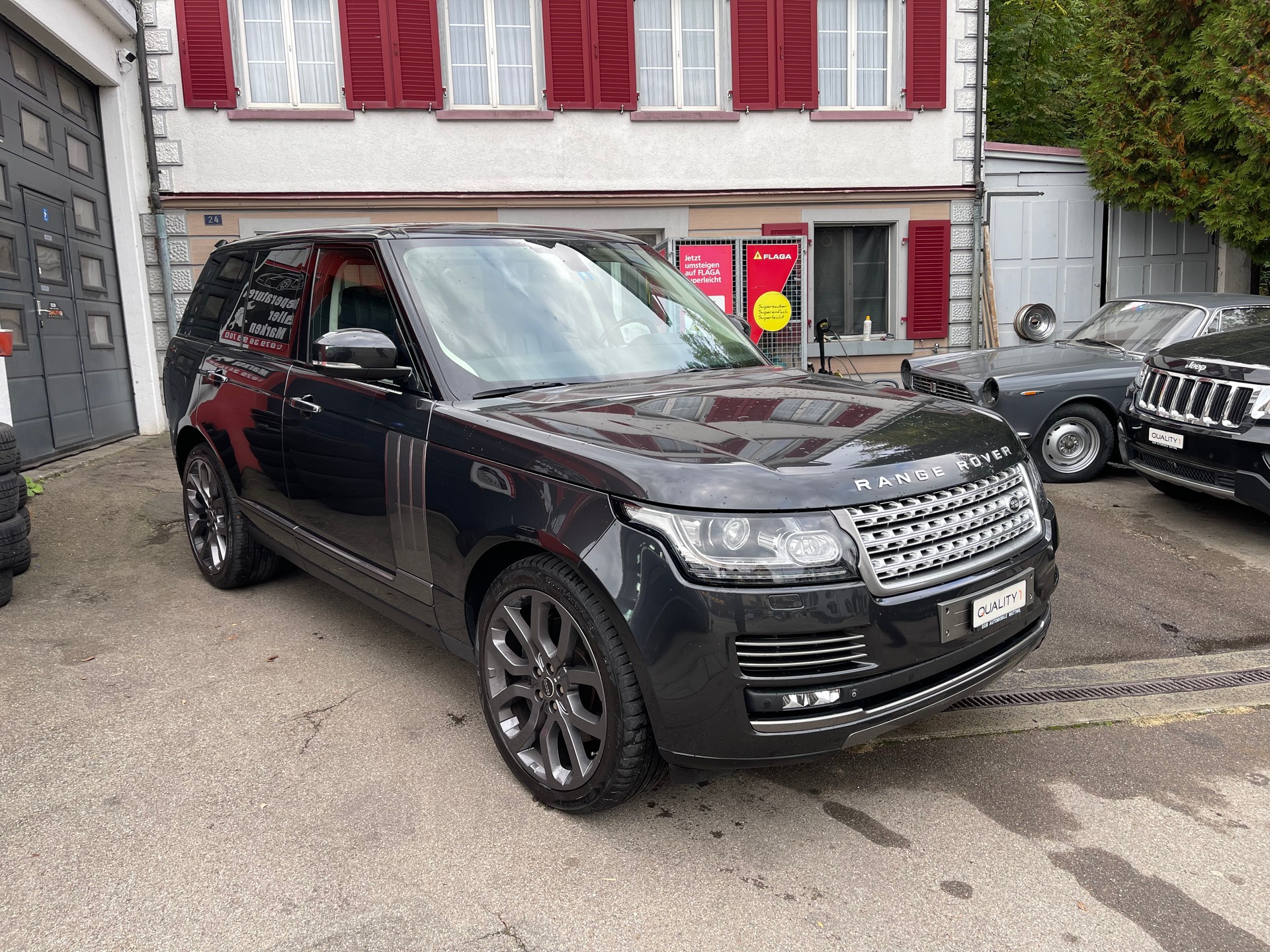 LAND ROVER Range Rover 4.4 SDV8 Autobiography Automatic-image-1