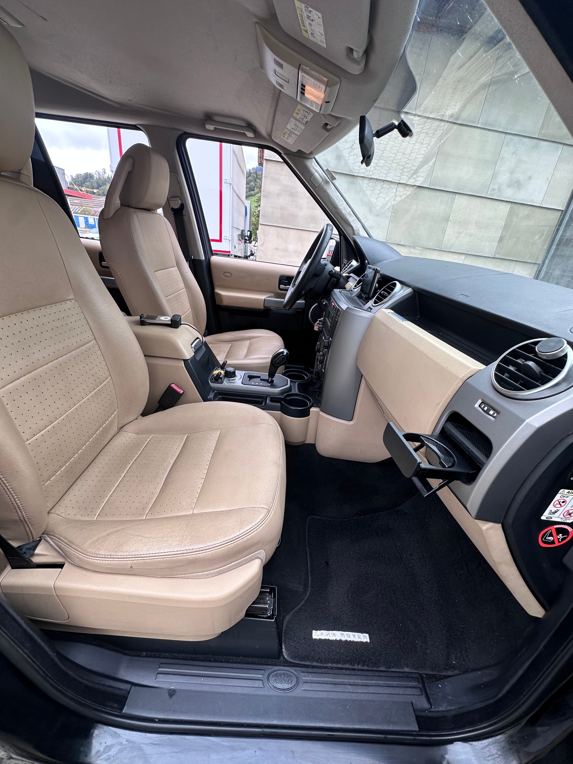 LAND ROVER Discovery 2.7d V6 HSE Automatic, frisch ab MFK, ab Service, 4x4-image-9