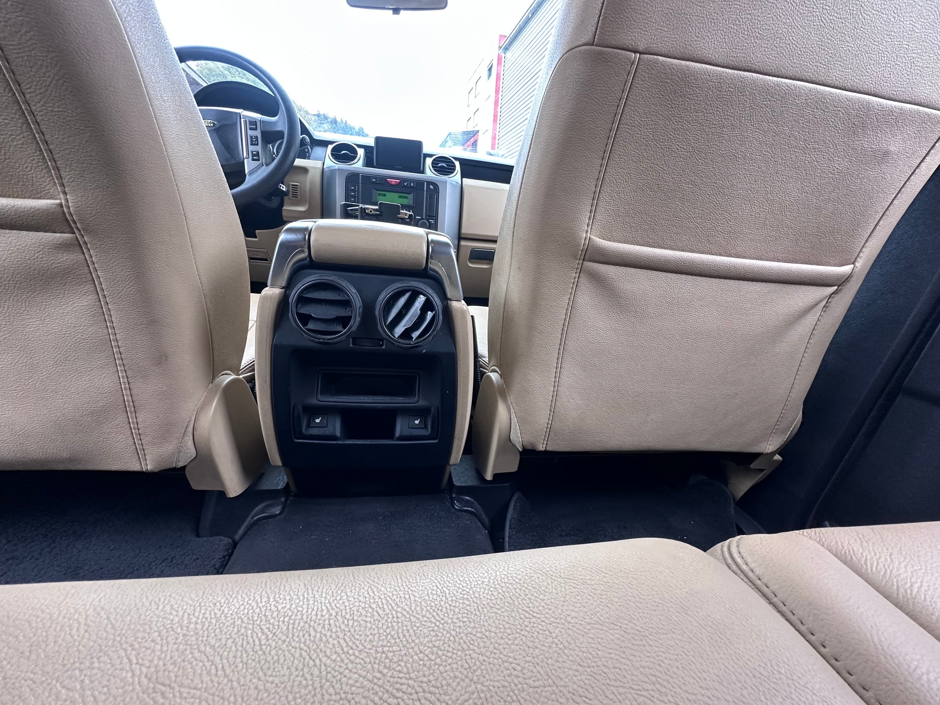 LAND ROVER Discovery 2.7d V6 HSE Automatic, frisch ab MFK, ab Service, 4x4-image-12