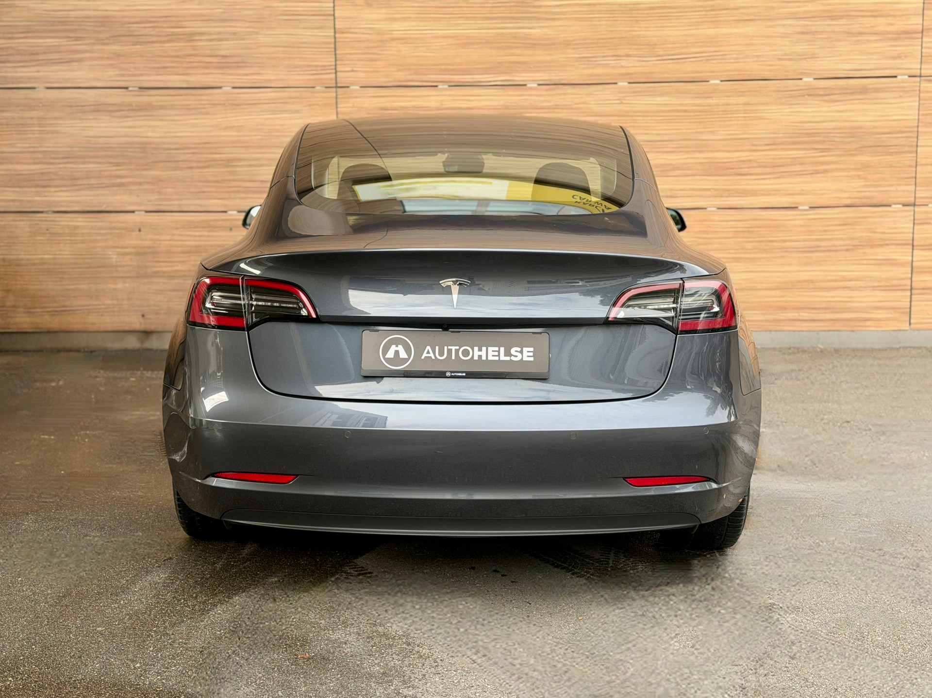 TESLA Model 3 - Frisch ab MFK --image-3