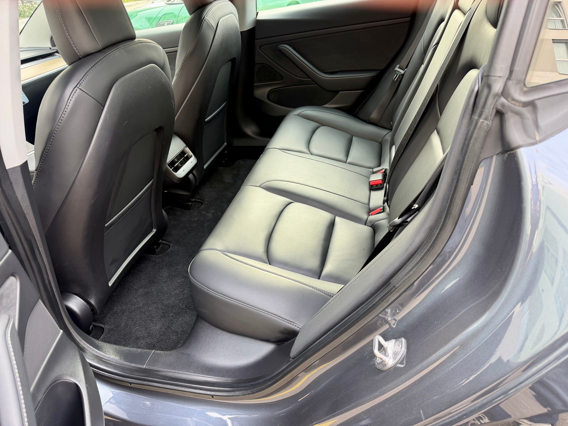 TESLA Model 3 - Frisch ab MFK --image-7