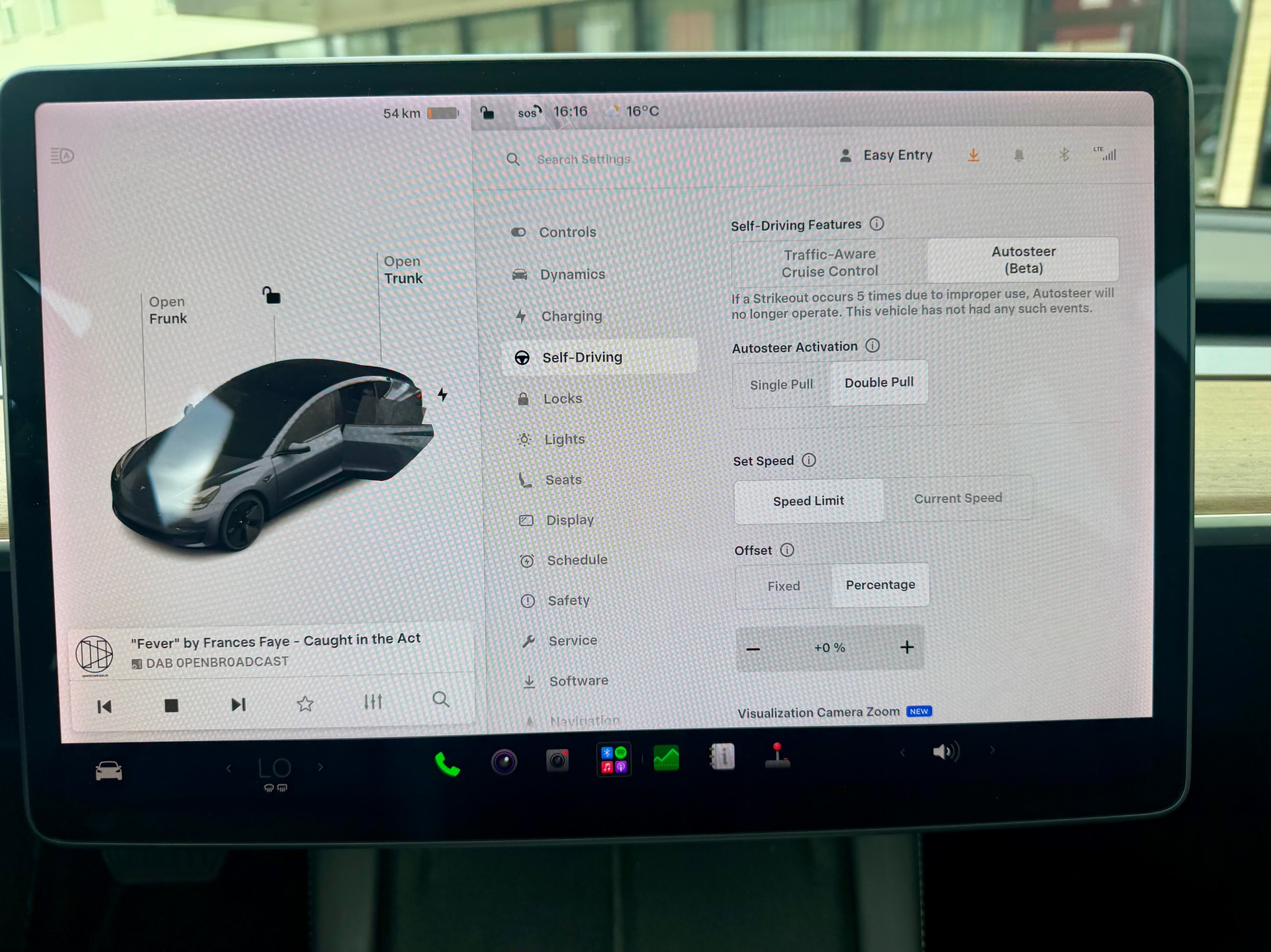TESLA Model 3 - Frisch ab MFK --image-12