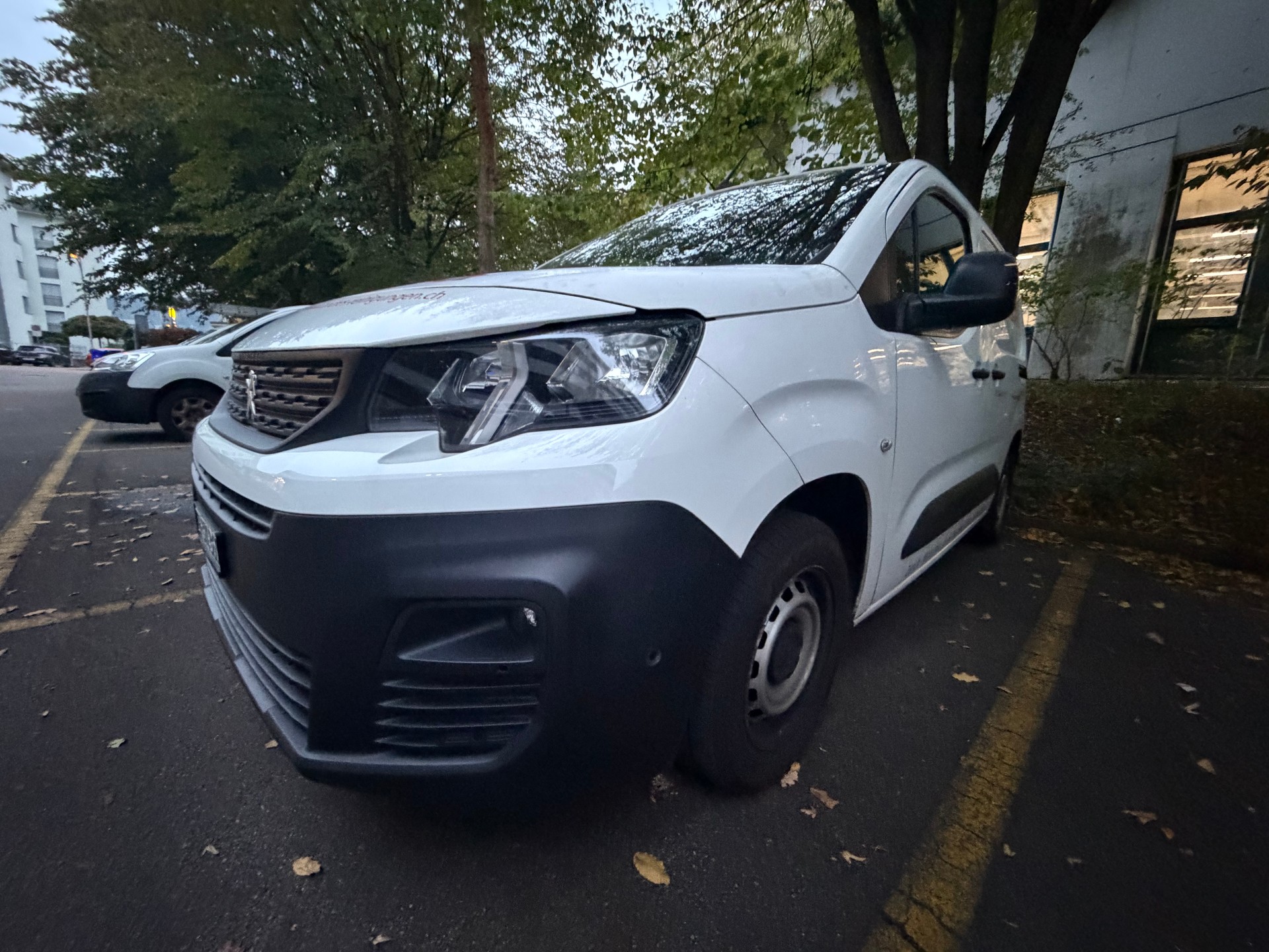 PEUGEOT Partner 1.5 Blue HDi s/s Premium 650kg-image-0