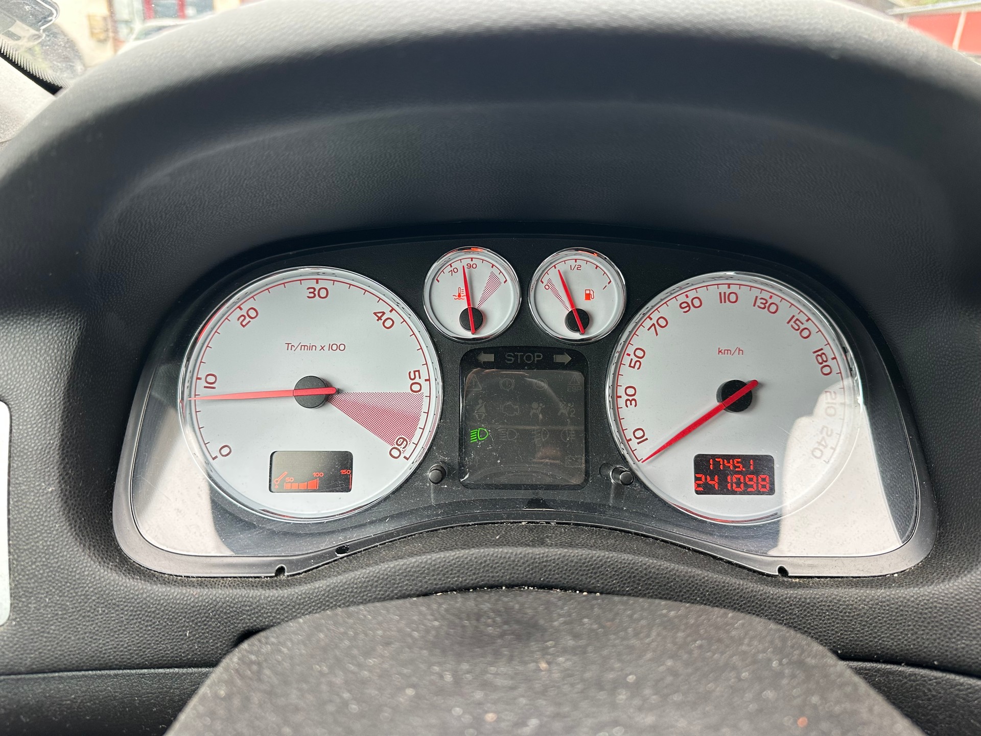 PEUGEOT 307 1.6 HDI XS FIXPREIS-image-15