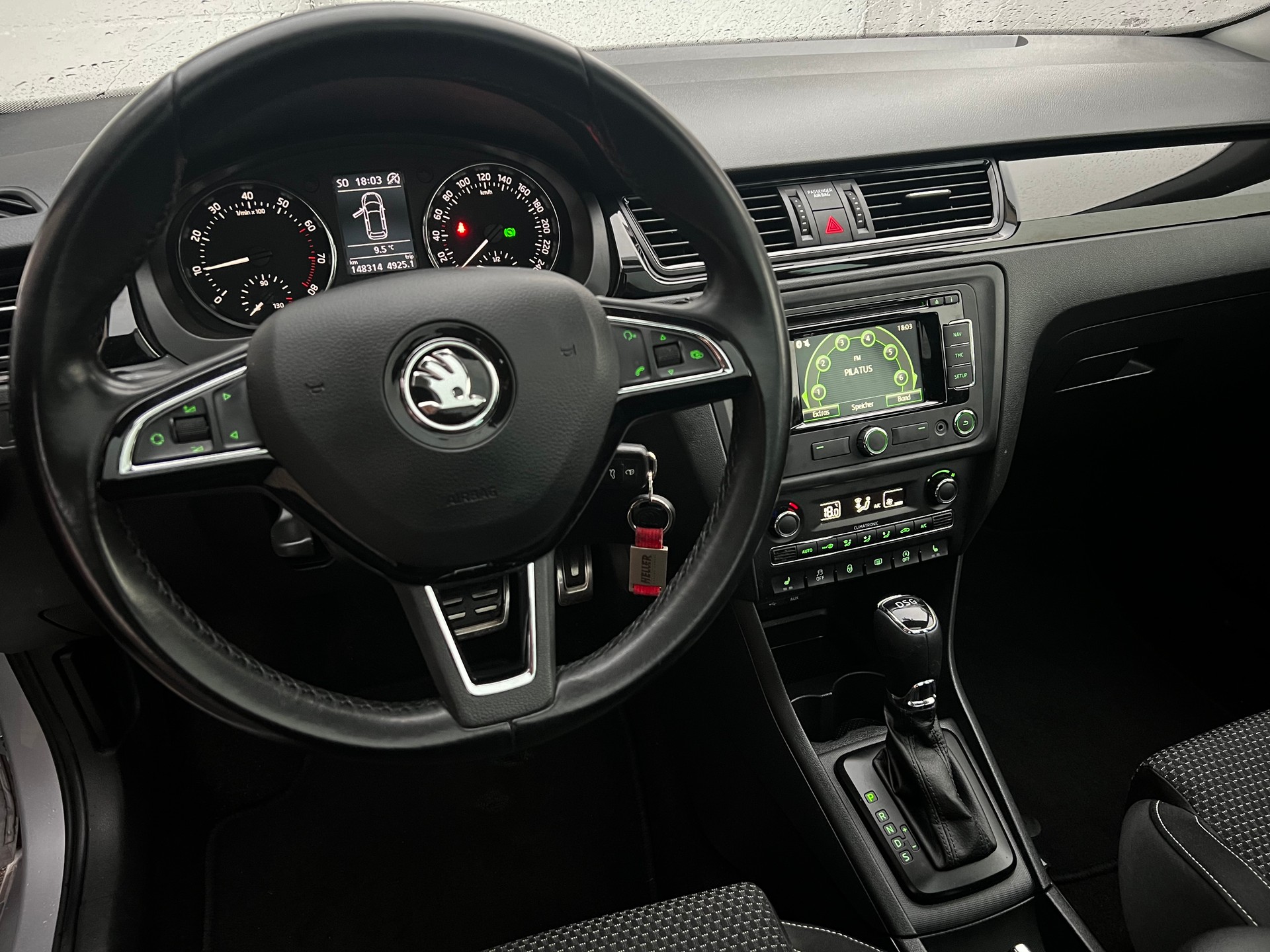 SKODA 1.4 TSI Ambition DSG-image-4