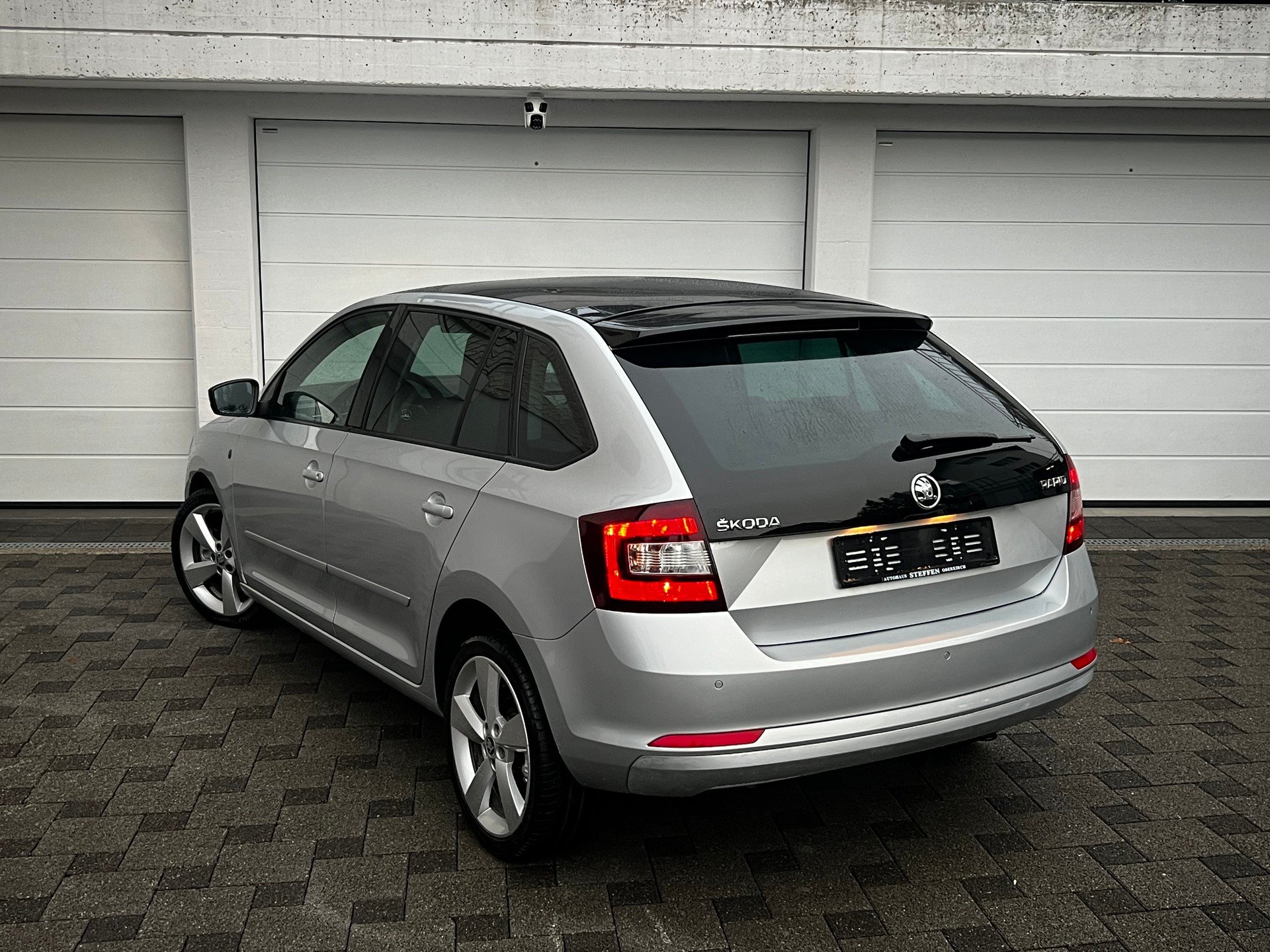 SKODA 1.4 TSI Ambition DSG-image-2