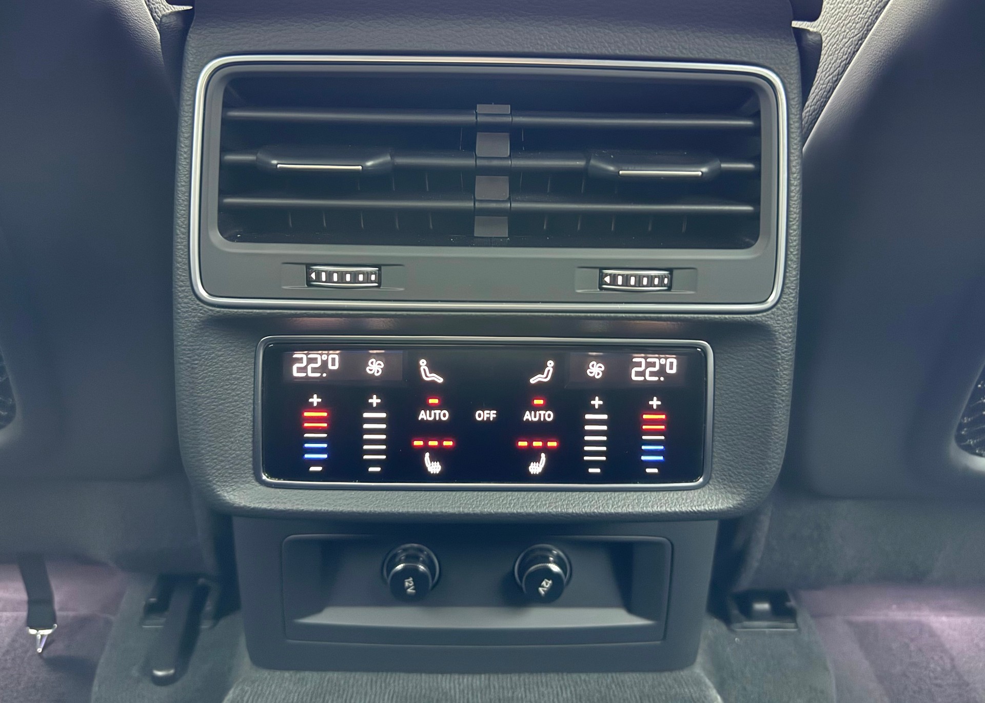 AUDI Q7 50 TDI quattro S Line tiptronic Komplett LEDER-image-18