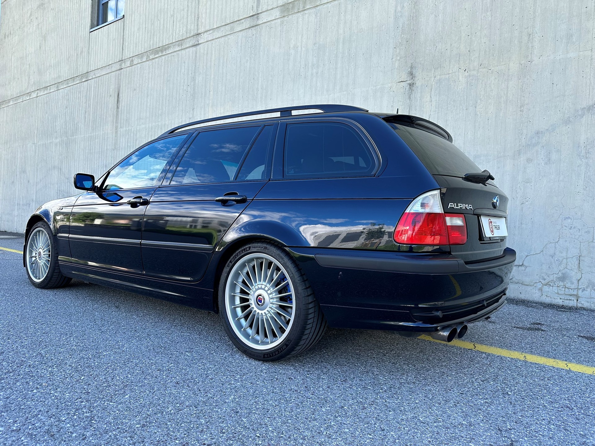 BMW-ALPINA B3 3.3 X Touring S.Tronic-image-10