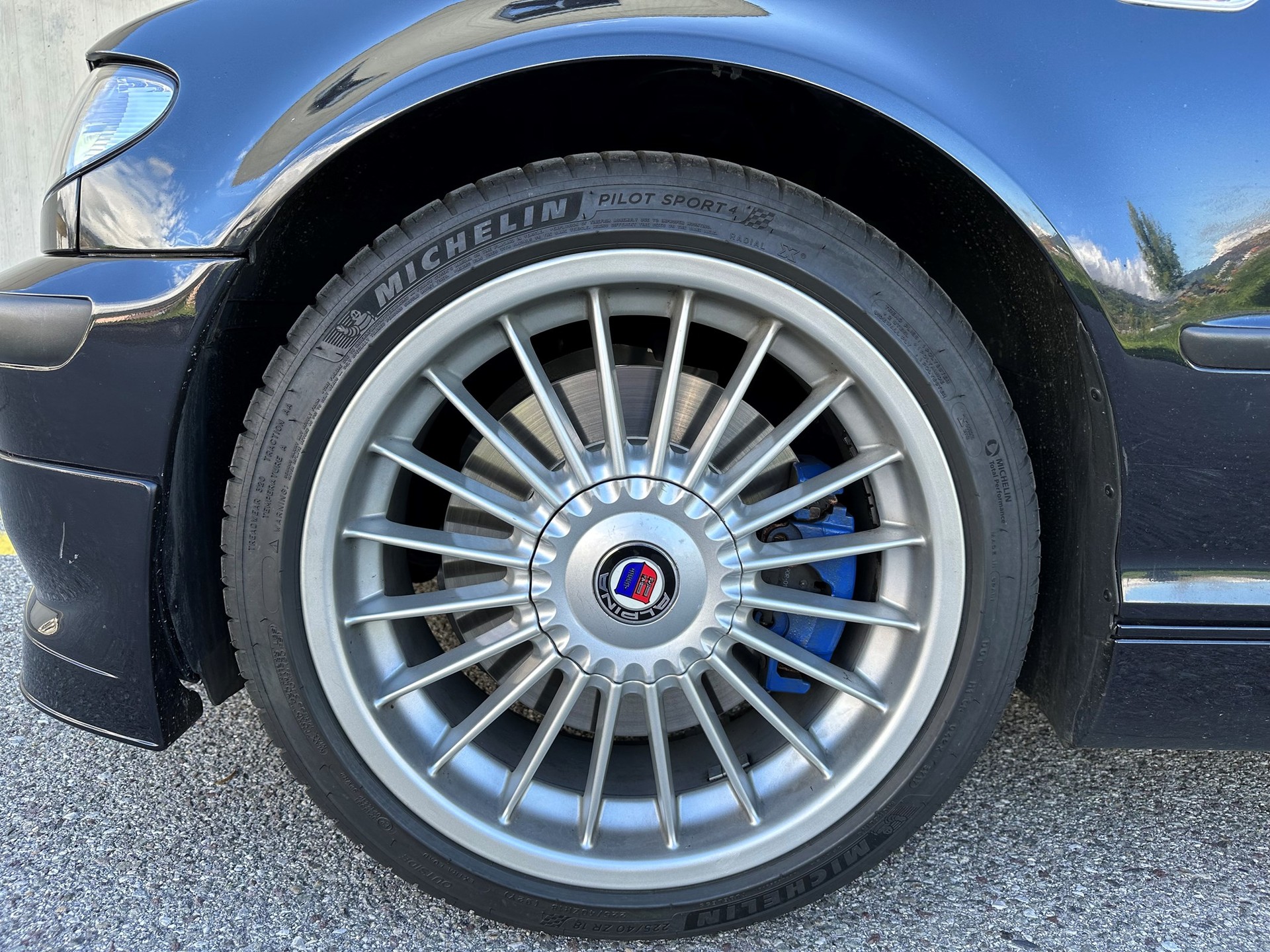 BMW-ALPINA B3 3.3 X Touring S.Tronic-image-12