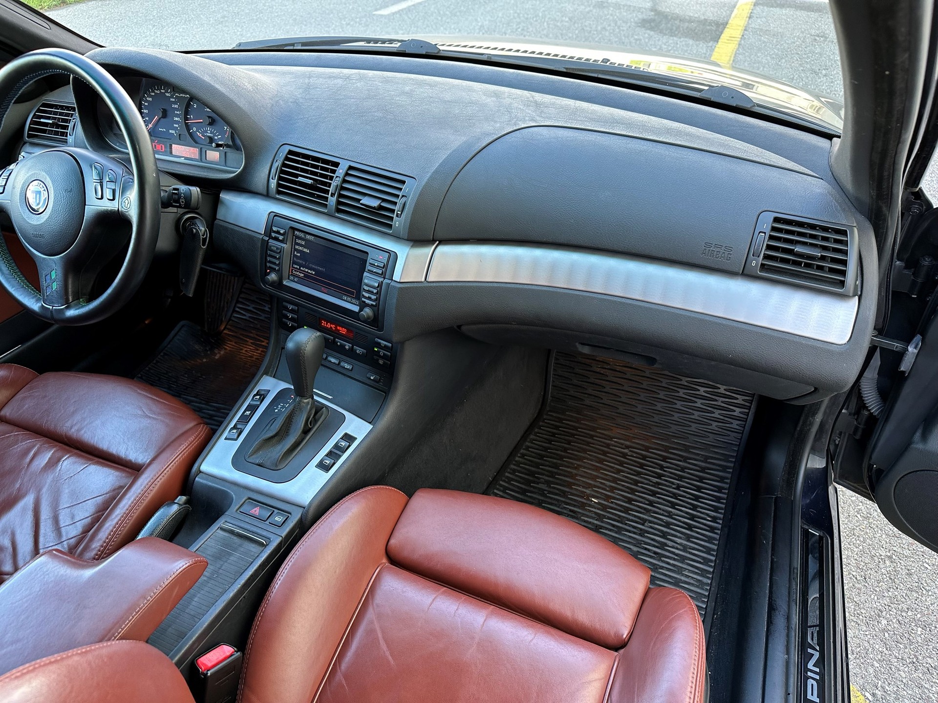 BMW-ALPINA B3 3.3 X Touring S.Tronic-image-21
