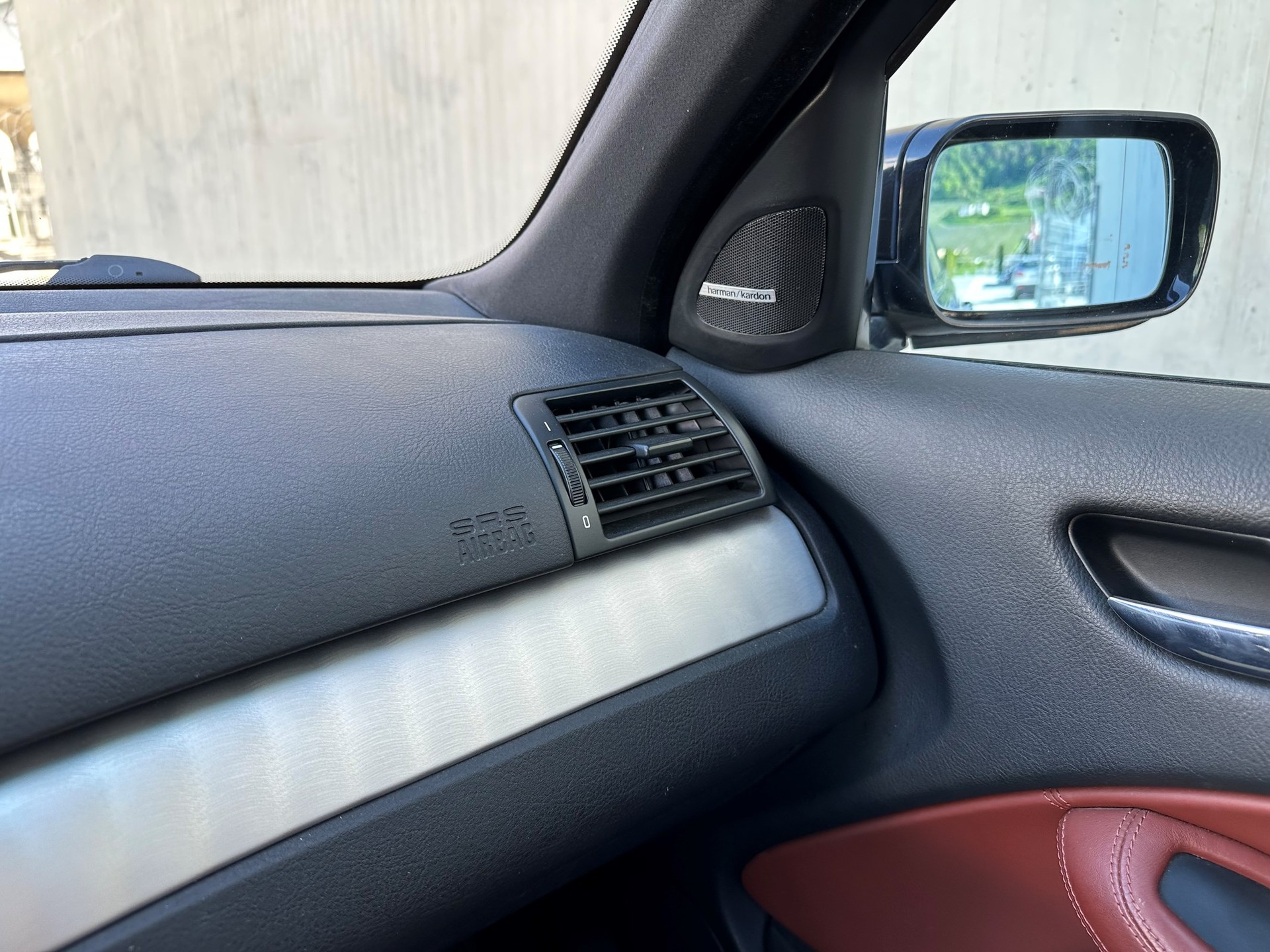 BMW-ALPINA B3 3.3 X Touring S.Tronic-image-29