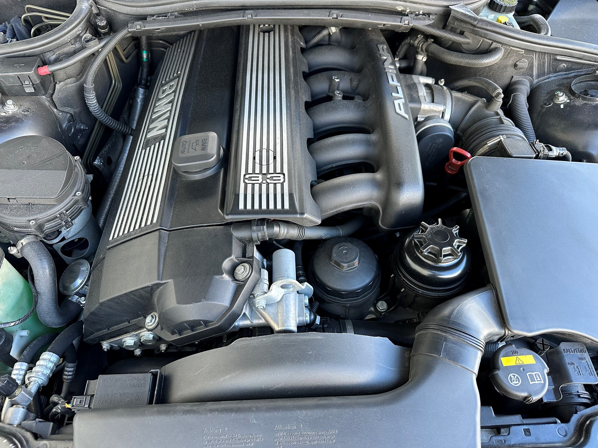 BMW-ALPINA B3 3.3 X Touring S.Tronic-image-31