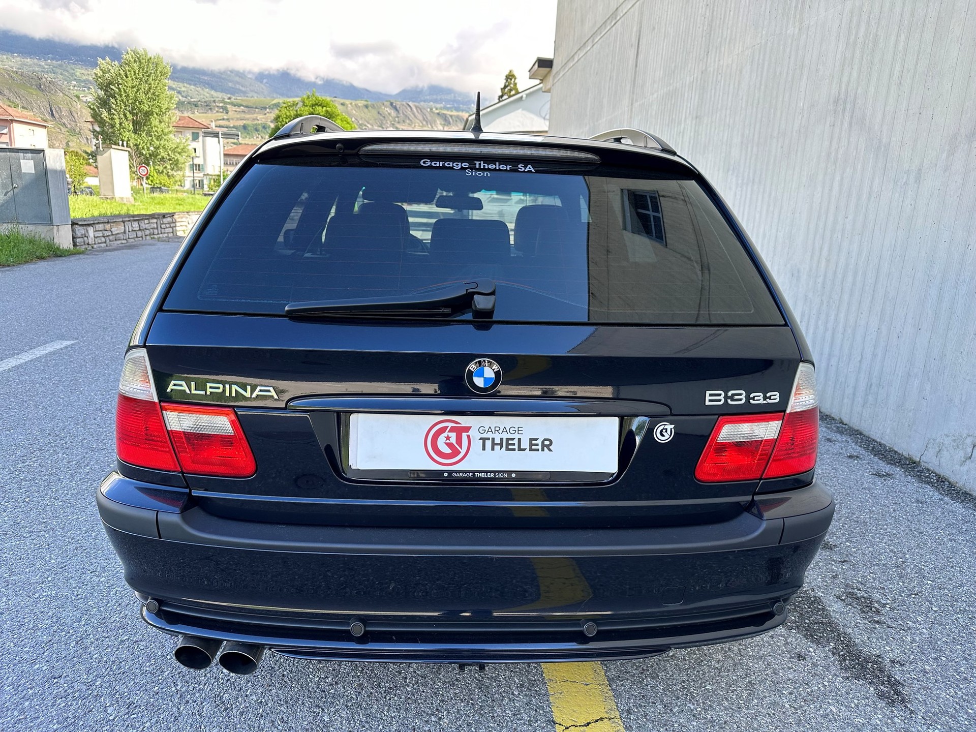 BMW-ALPINA B3 3.3 X Touring S.Tronic-image-5