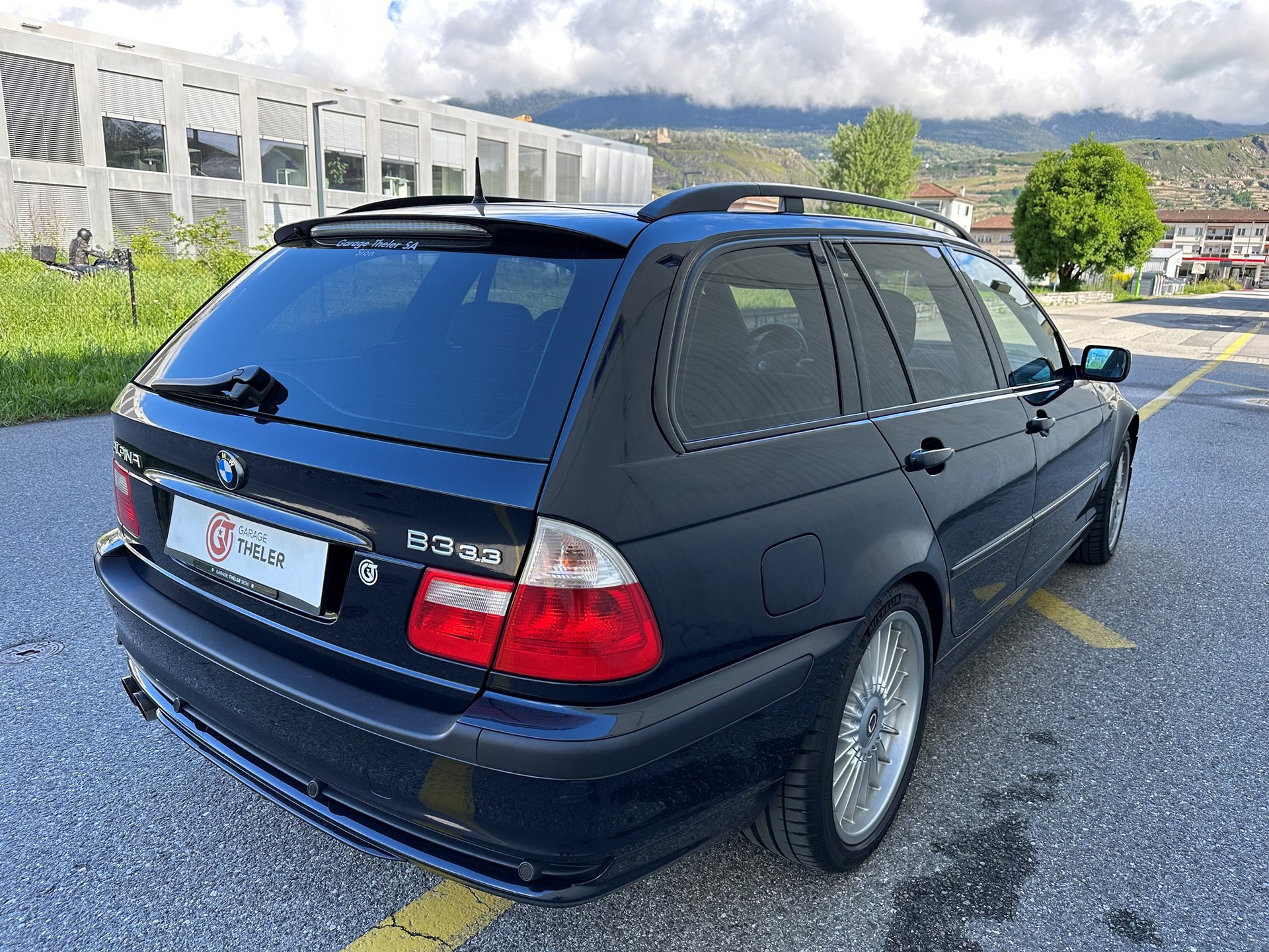 BMW-ALPINA B3 3.3 X Touring S.Tronic-image-8