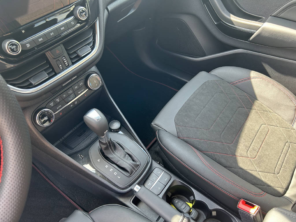 FORD Fiesta 1.0 EcoB Hybrid ST-Line X-image-6