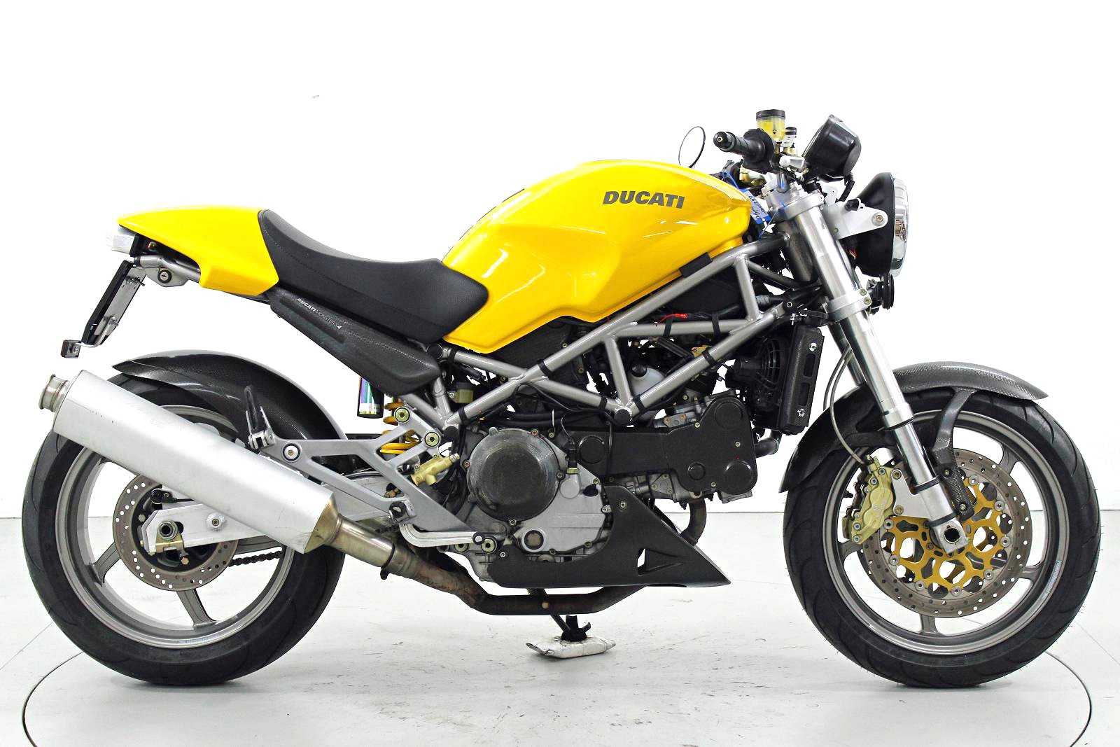 DUCATI MONSTER 916-showroom-element-3