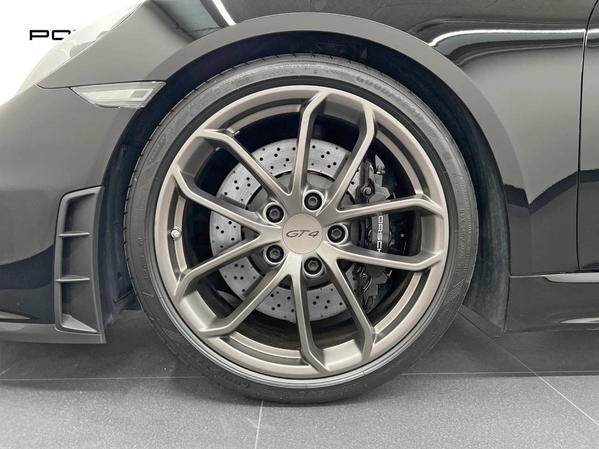 PORSCHE 718 Cayman GT4-image-10