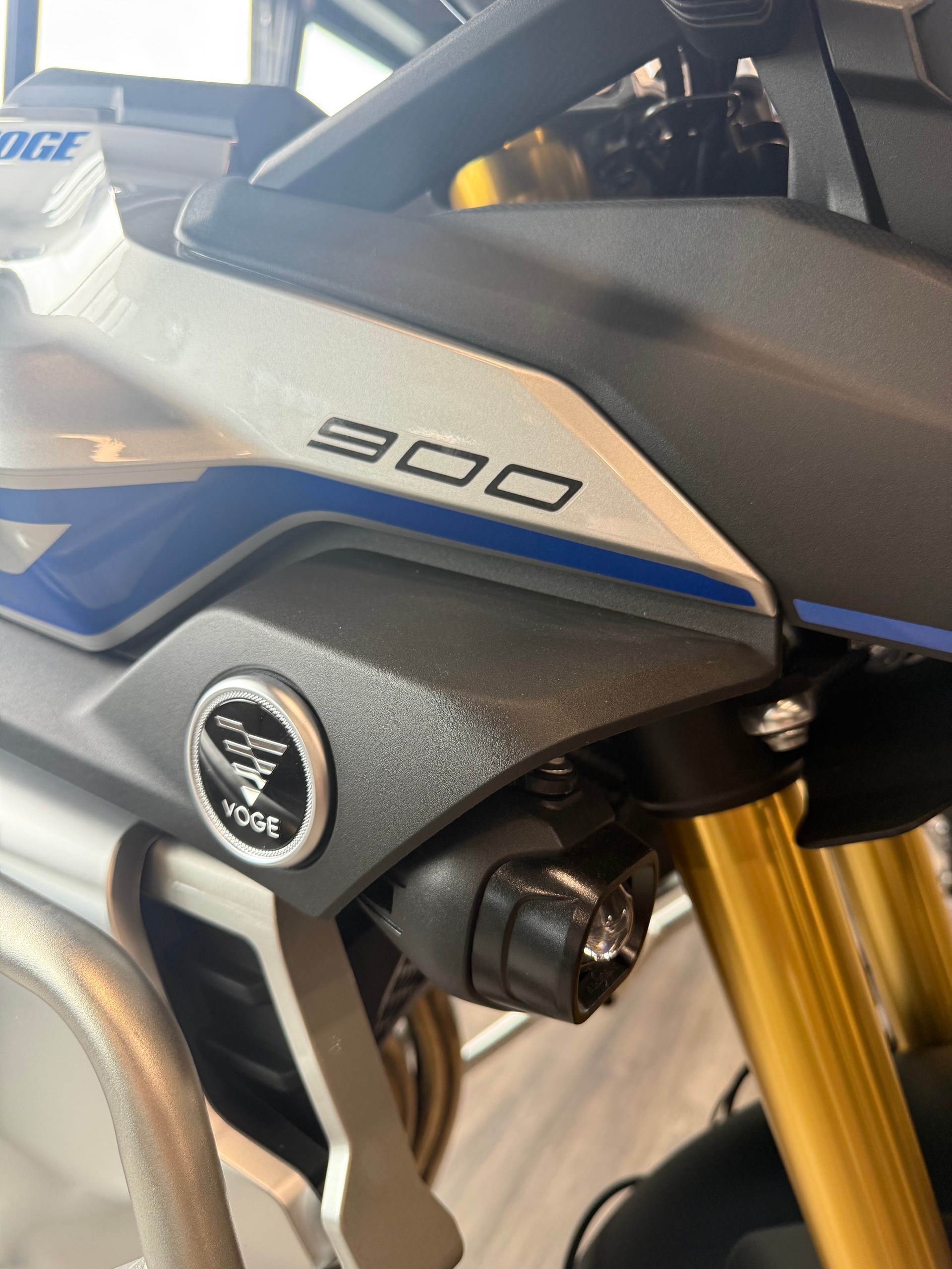 VOGE 900 DSX-image-6