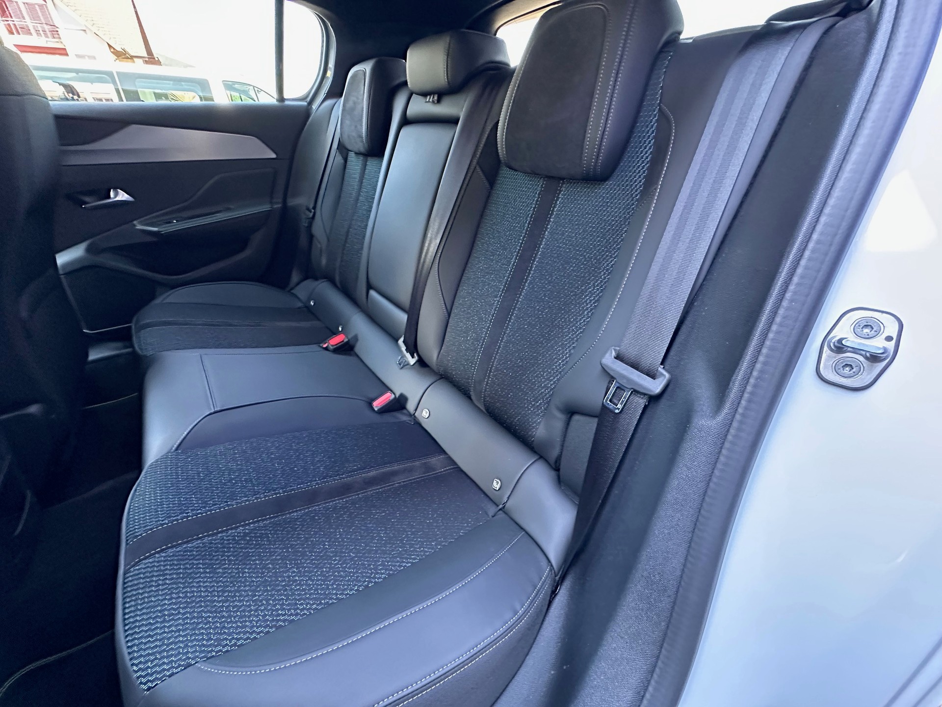 PEUGEOT 308 e-GT 5 Jahre Garantie-image-6