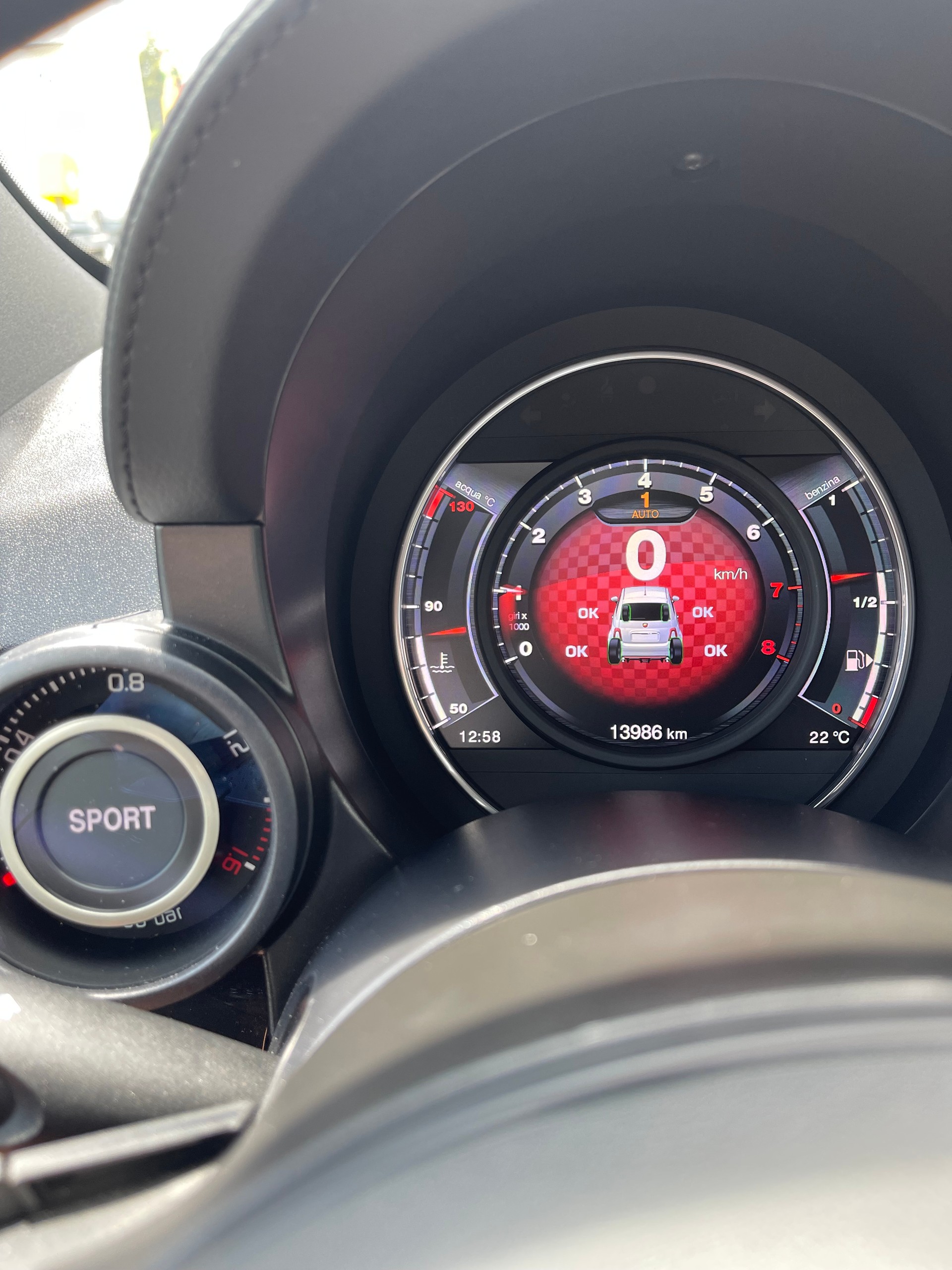 FIAT 595 1.4 16V Turbo Abarth Yamaha Monster Dualogic-image-8