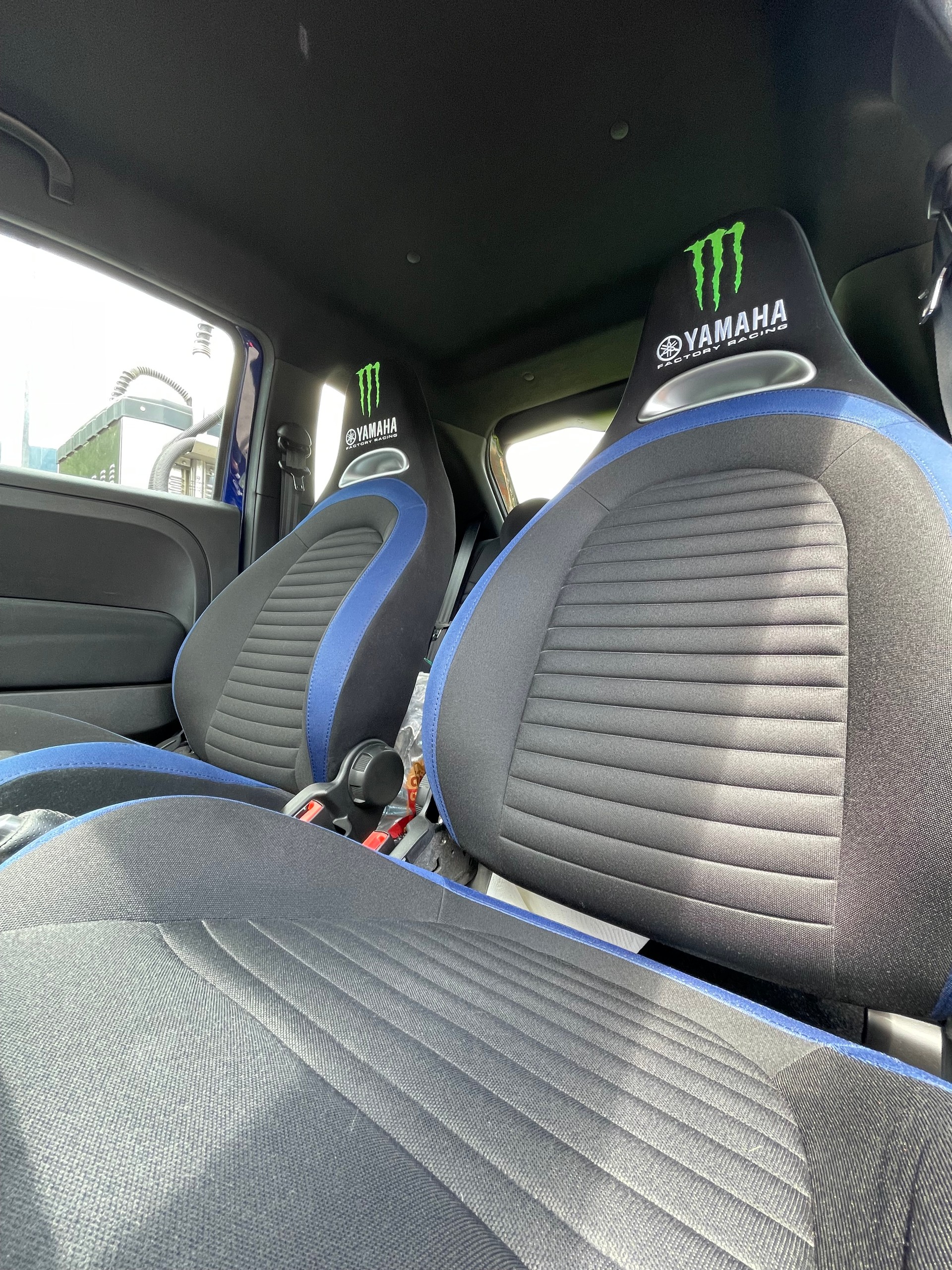 FIAT 595 1.4 16V Turbo Abarth Yamaha Monster Dualogic-image-7