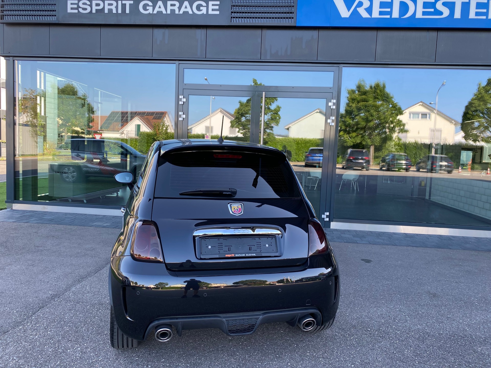 FIAT 500 1.4 16V Turbo Abarth-image-3